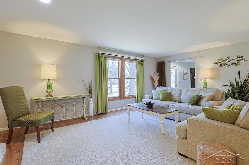 5711 Summerset Drive, Midland, MI 48640 — Photo 8