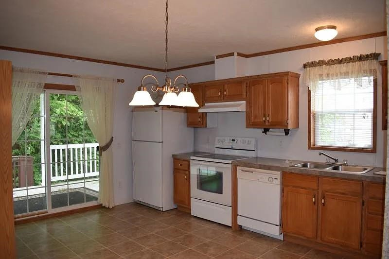 1519 W Ridgeview Drive, Lapeer, MI 48446 — Photo 2
