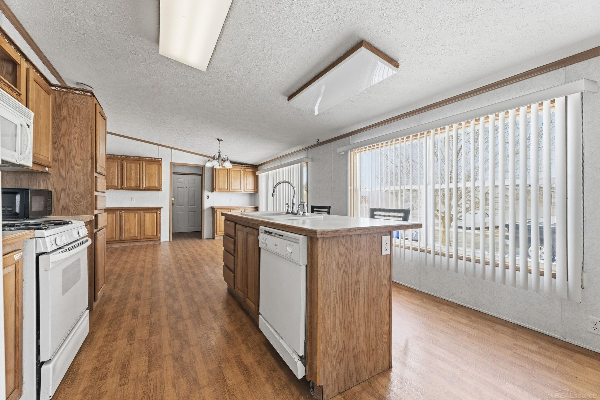 221 Christopher Stone Drive, Capac, MI 48014 — Photo 8