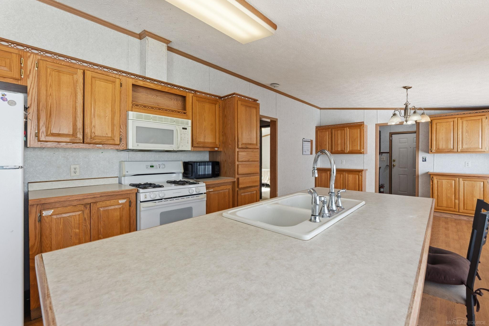 221 Christopher Stone Drive, Capac, MI 48014 — Photo 9