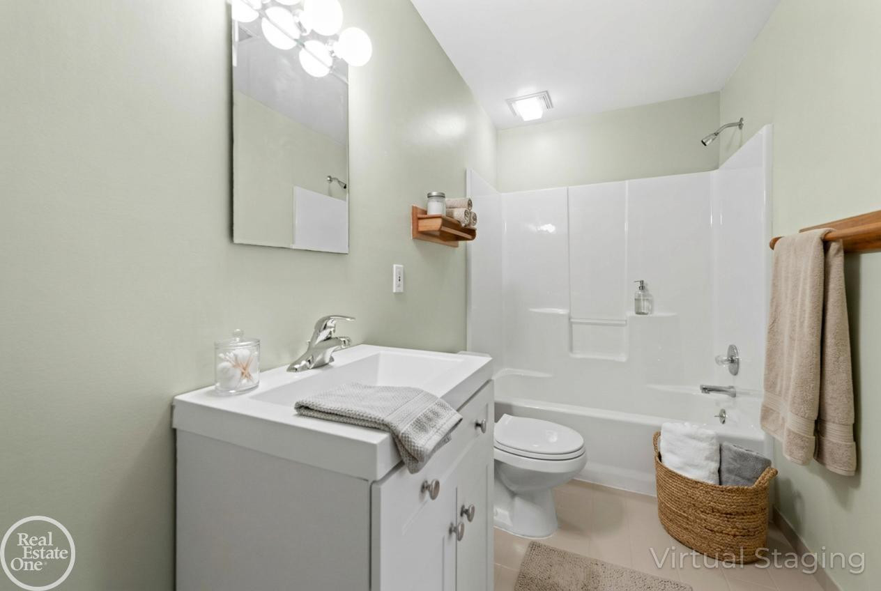 2710 Evergreen Lane, Port Huron, MI 48060 — Photo 27