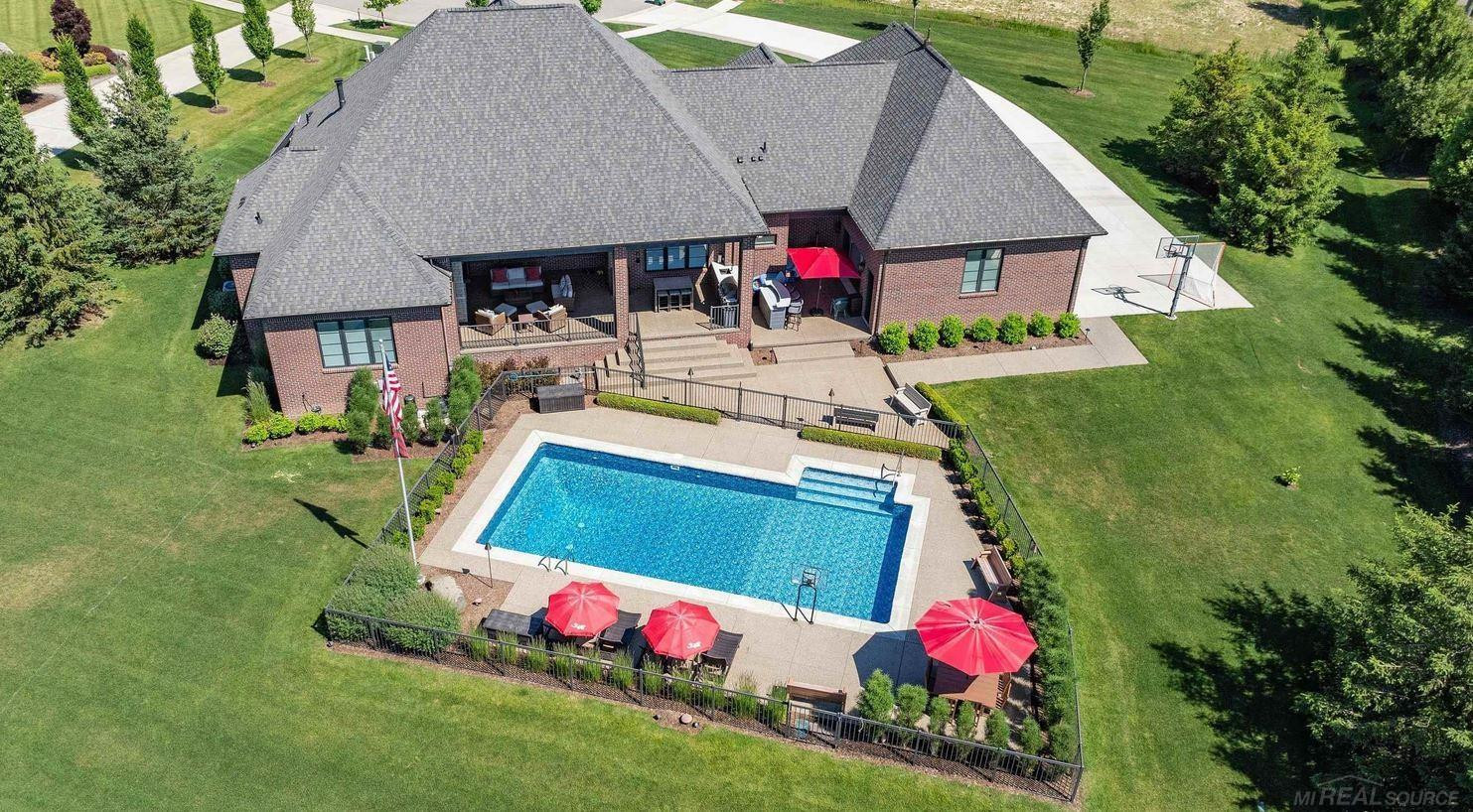 5876 Herrington Court, Washington, MI — Photo 2