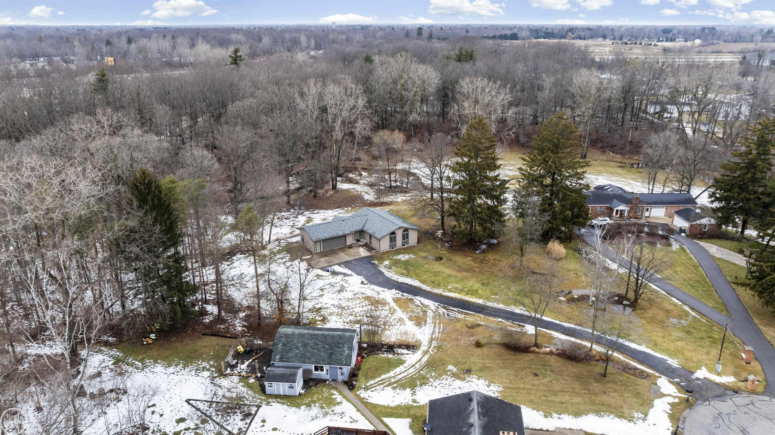 2710 Evergreen Lane, Port Huron, MI 48060 — Photo 35