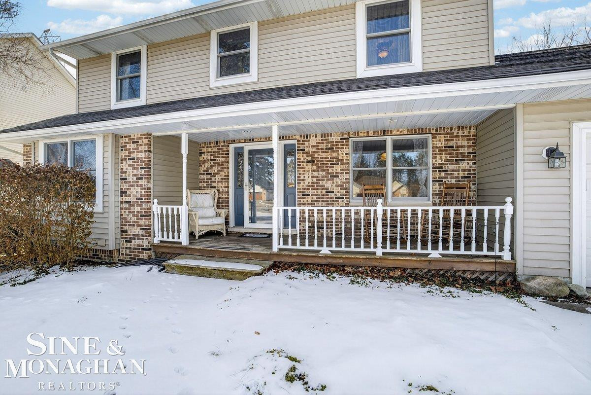 745 Victorian Woods Court, Marysville, MI 48040 — Photo 2