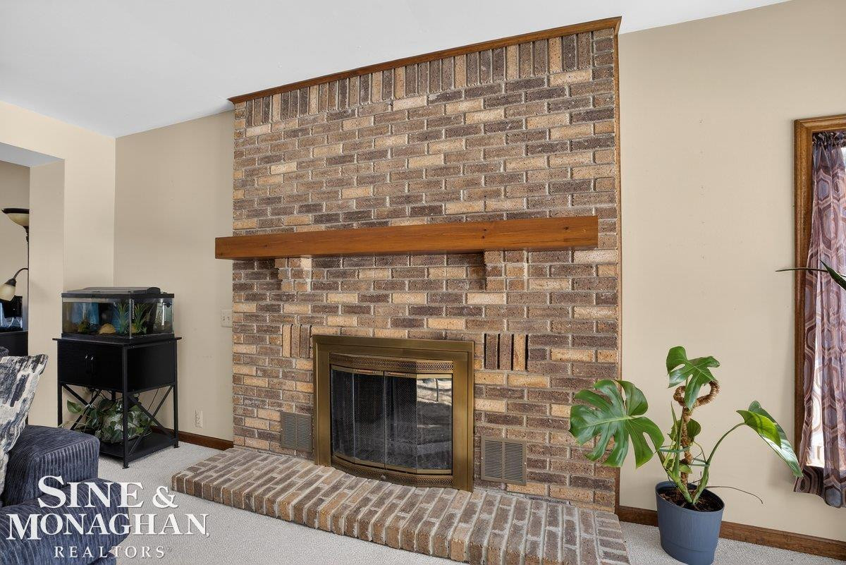 745 Victorian Woods Court, Marysville, MI 48040 — Photo 12
