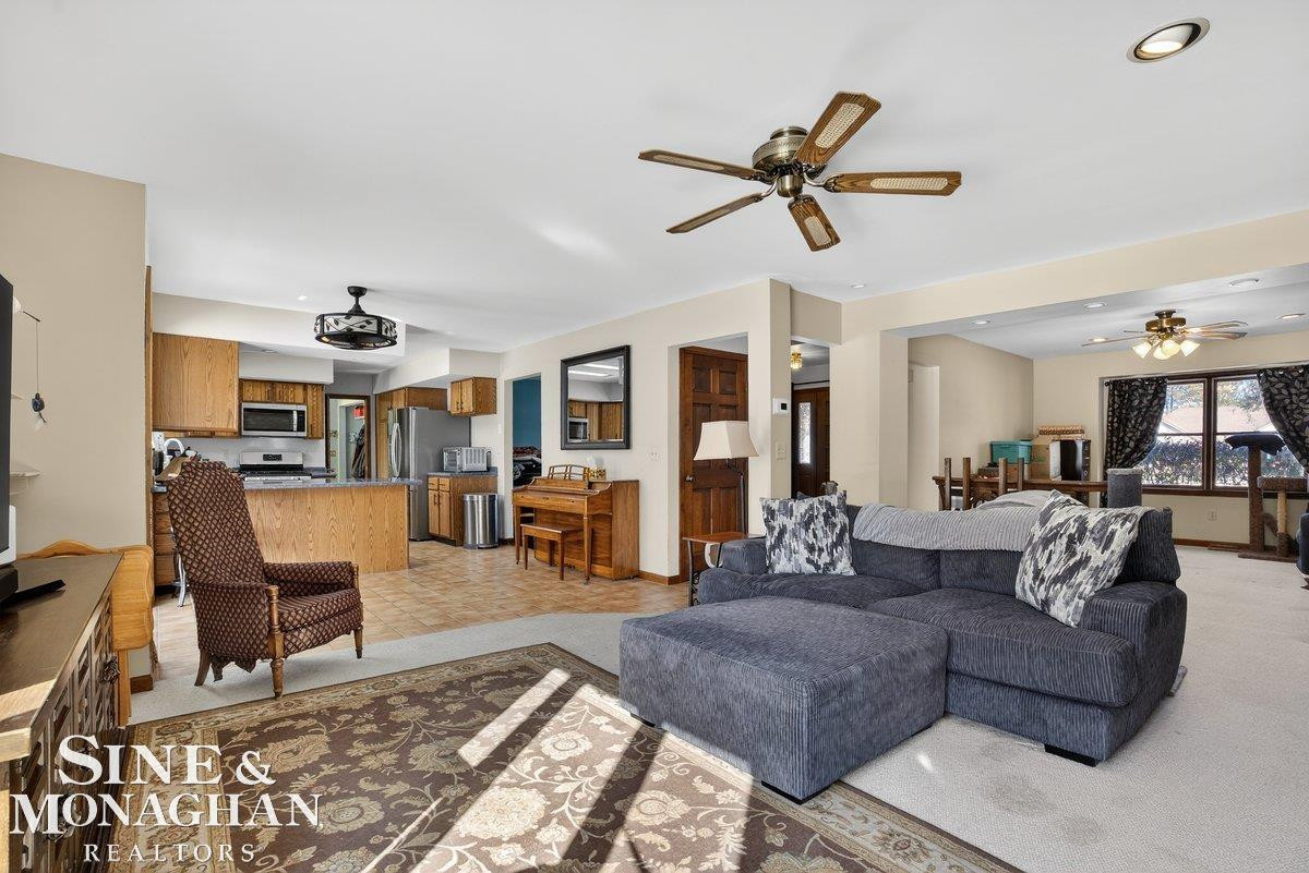 745 Victorian Woods Court, Marysville, MI 48040 — Photo 14