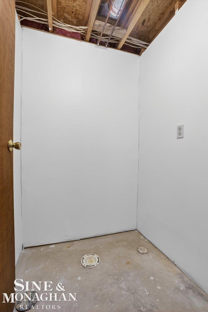 745 Victorian Woods Court, Marysville, MI 48040 — Photo 55