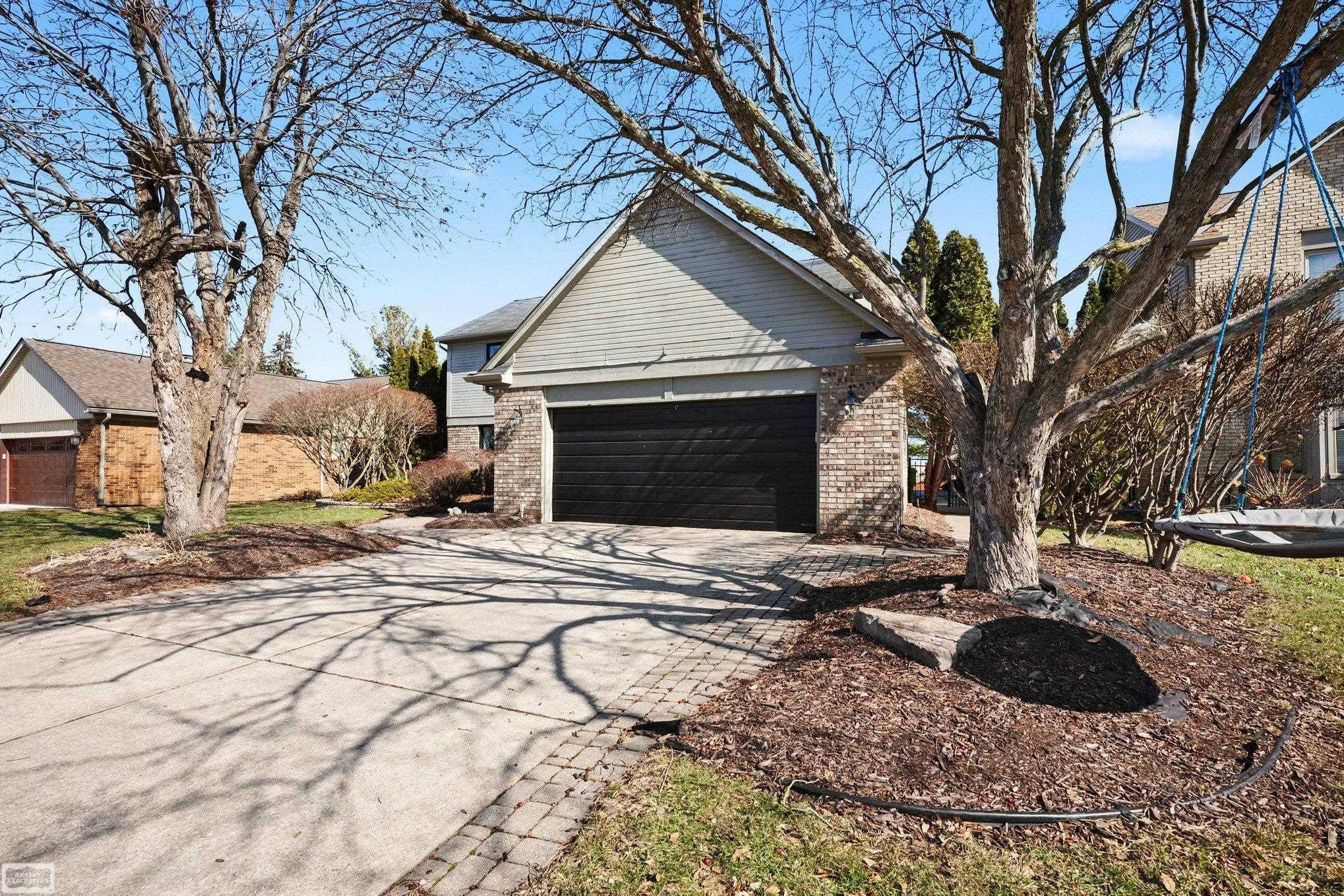 48088 Greenbriar Drive, Macomb, MI 48044 — Photo 2