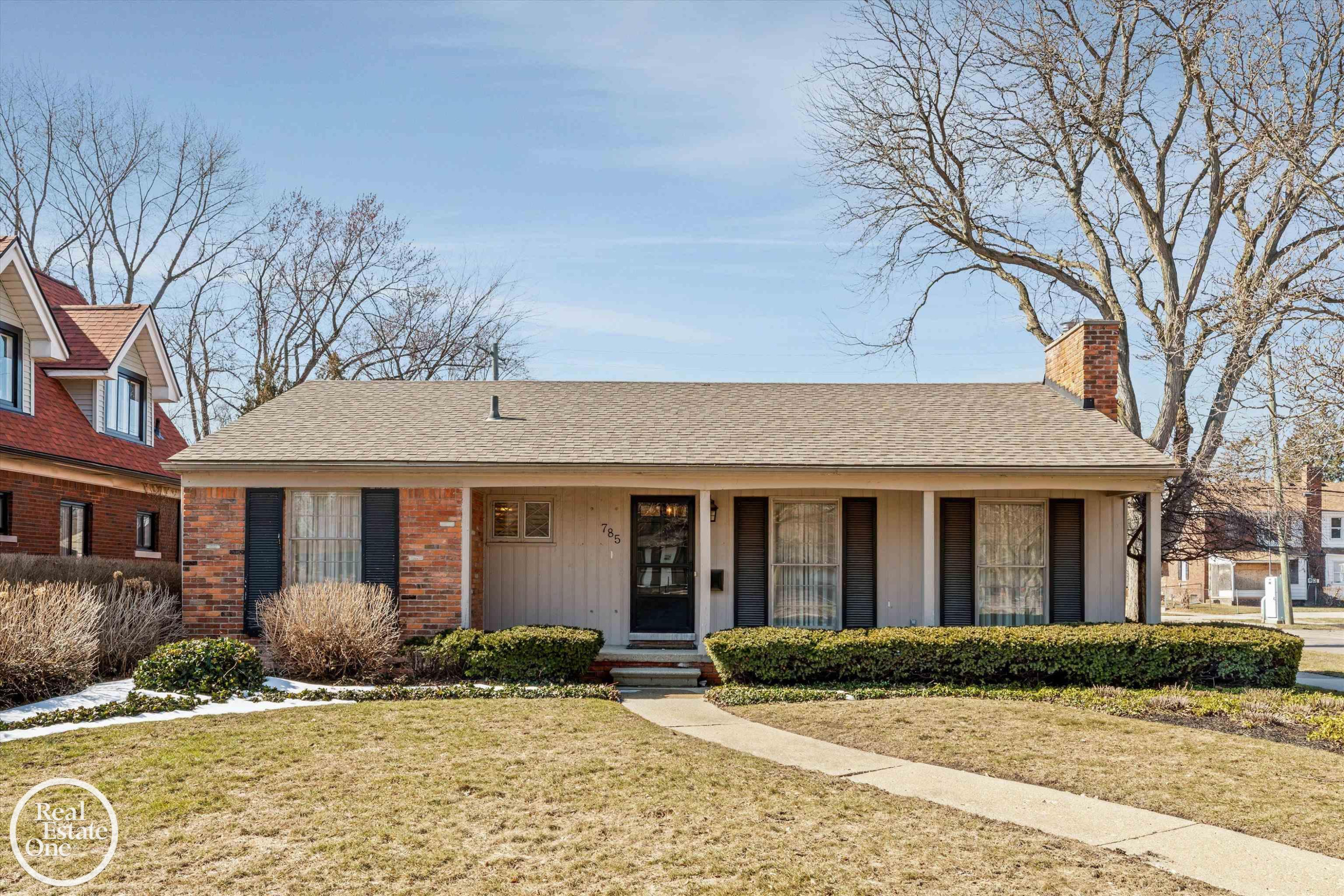 785 Barrington Road, Grosse Pointe Park, MI 48230 — Photo 2