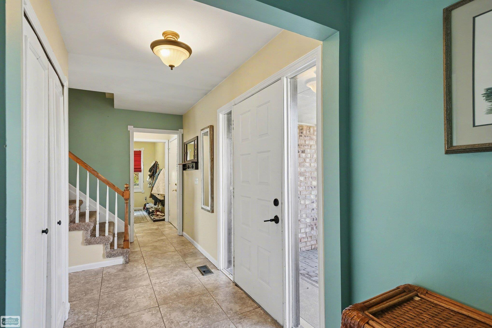 48088 Greenbriar Drive, Macomb, MI 48044 — Photo 4