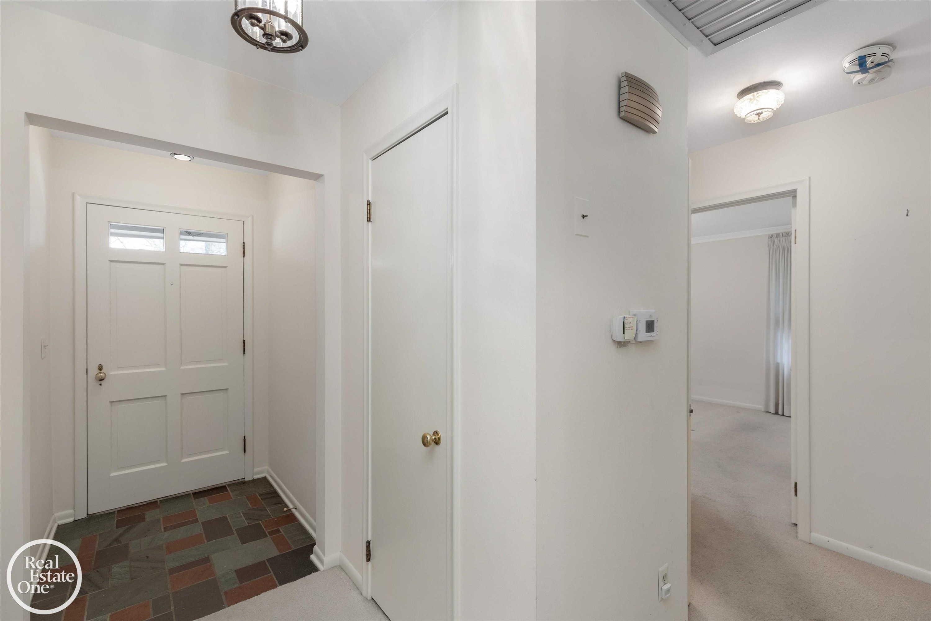 785 Barrington Road, Grosse Pointe Park, MI 48230 — Photo 4