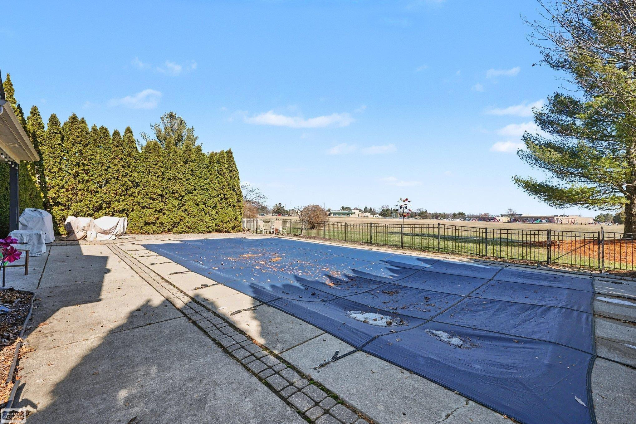 48088 Greenbriar Drive, Macomb, MI 48044 — Photo 29