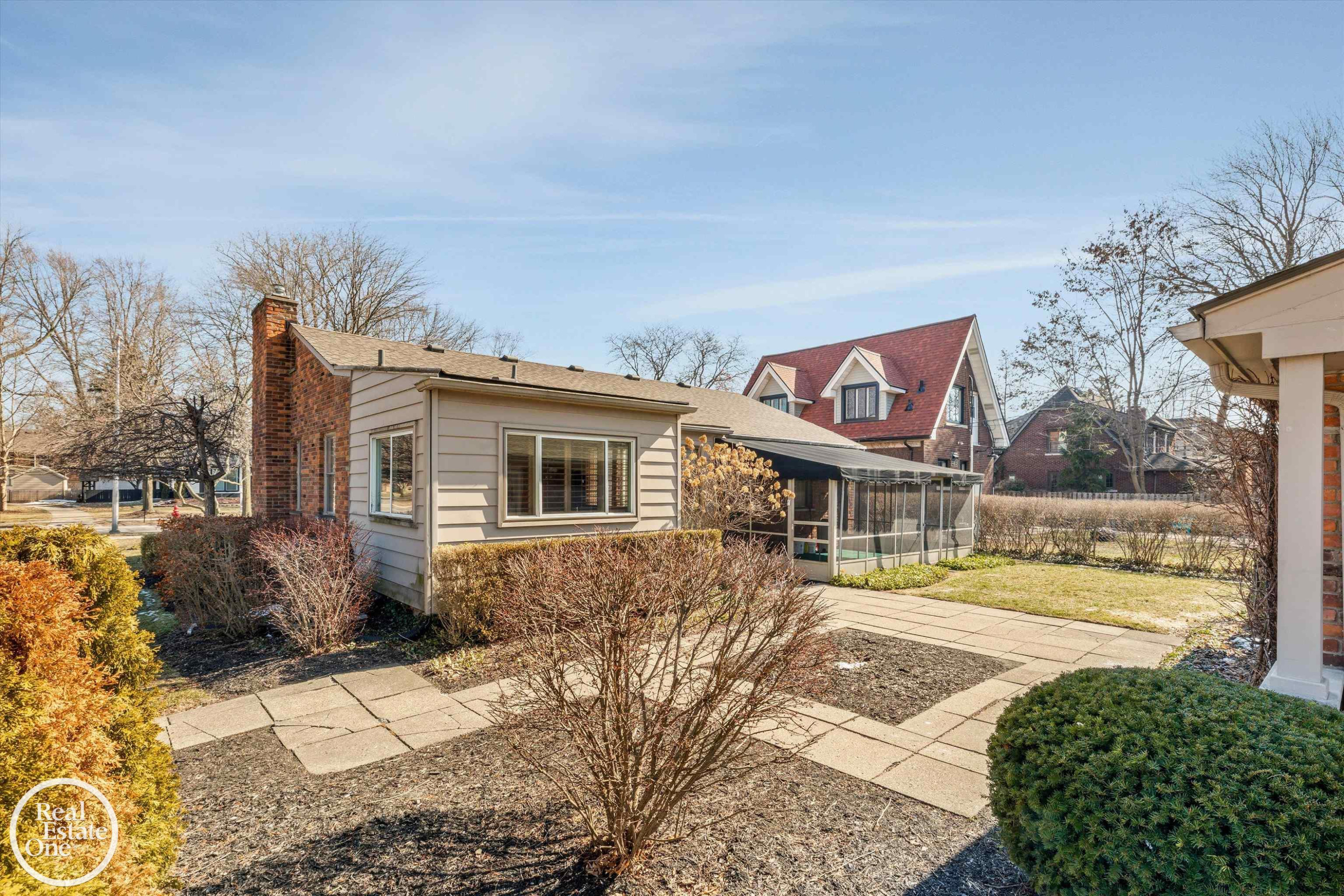 785 Barrington Road, Grosse Pointe Park, MI 48230 — Photo 32