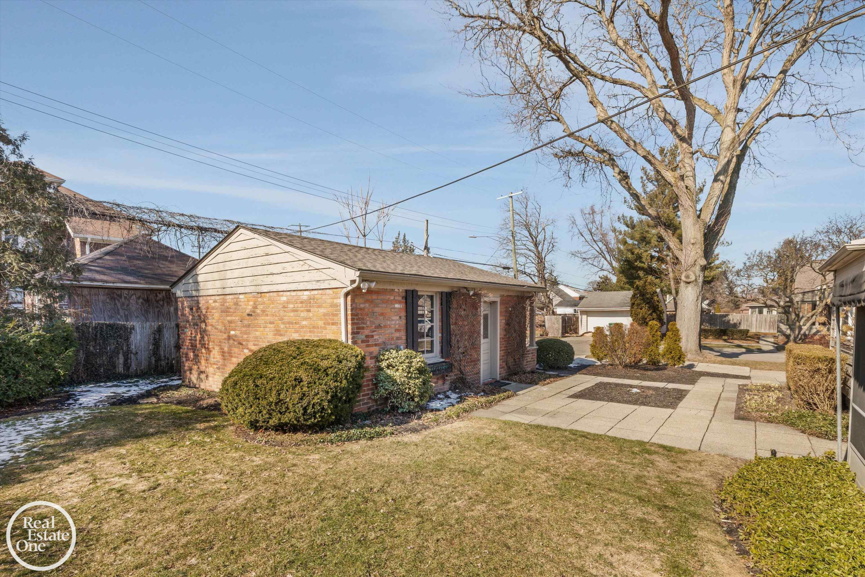 785 Barrington Road, Grosse Pointe Park, MI 48230 — Photo 35