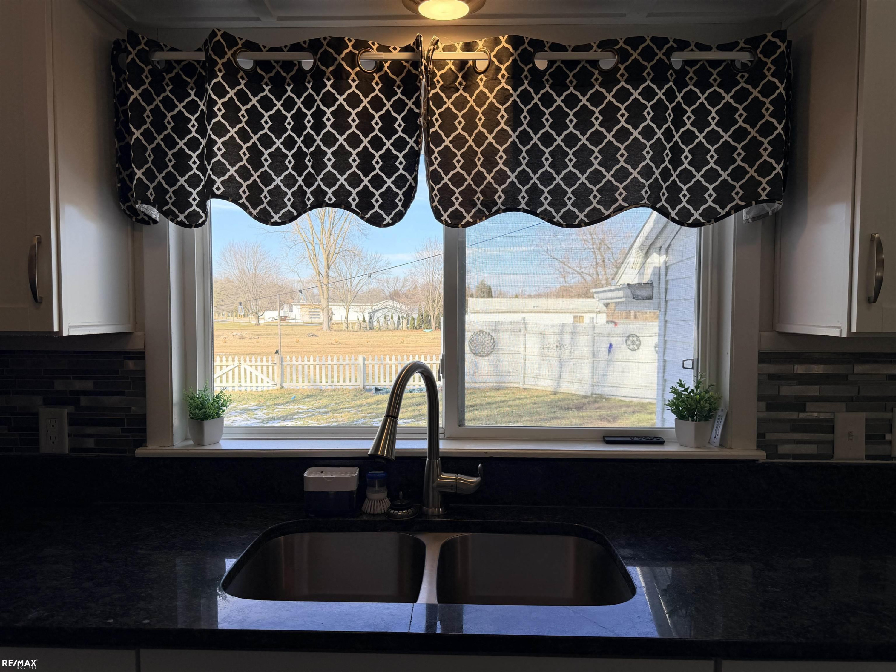6405 N State Road Road, Davison, MI 48423 — Photo 7