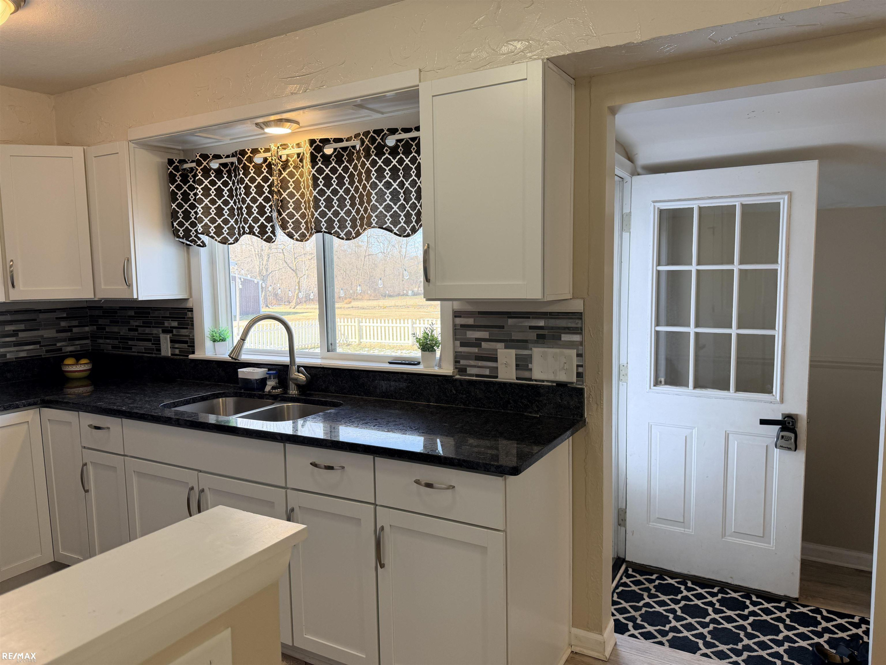 6405 N State Road Road, Davison, MI 48423 — Photo 10