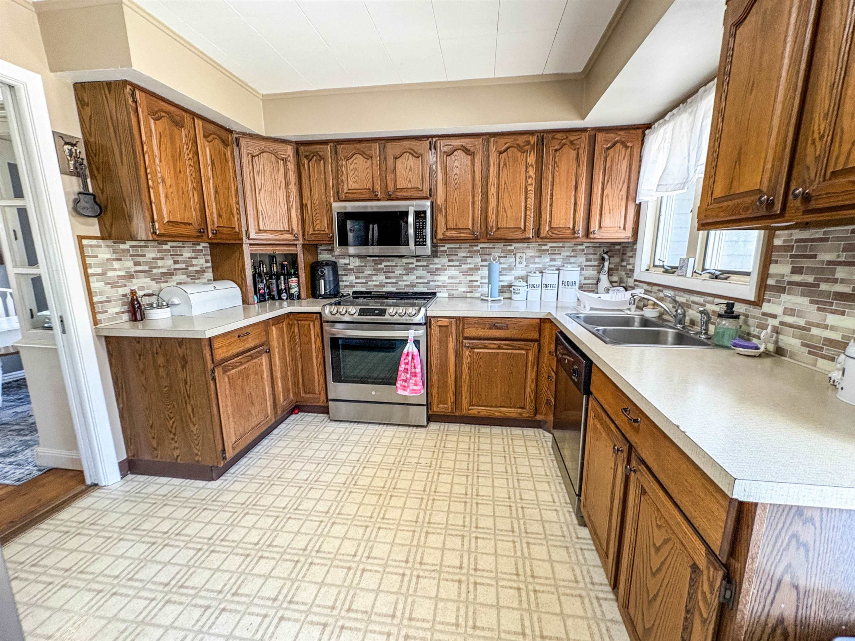 6058 Mckinley Road, Flushing, MI 48433 — Photo 12