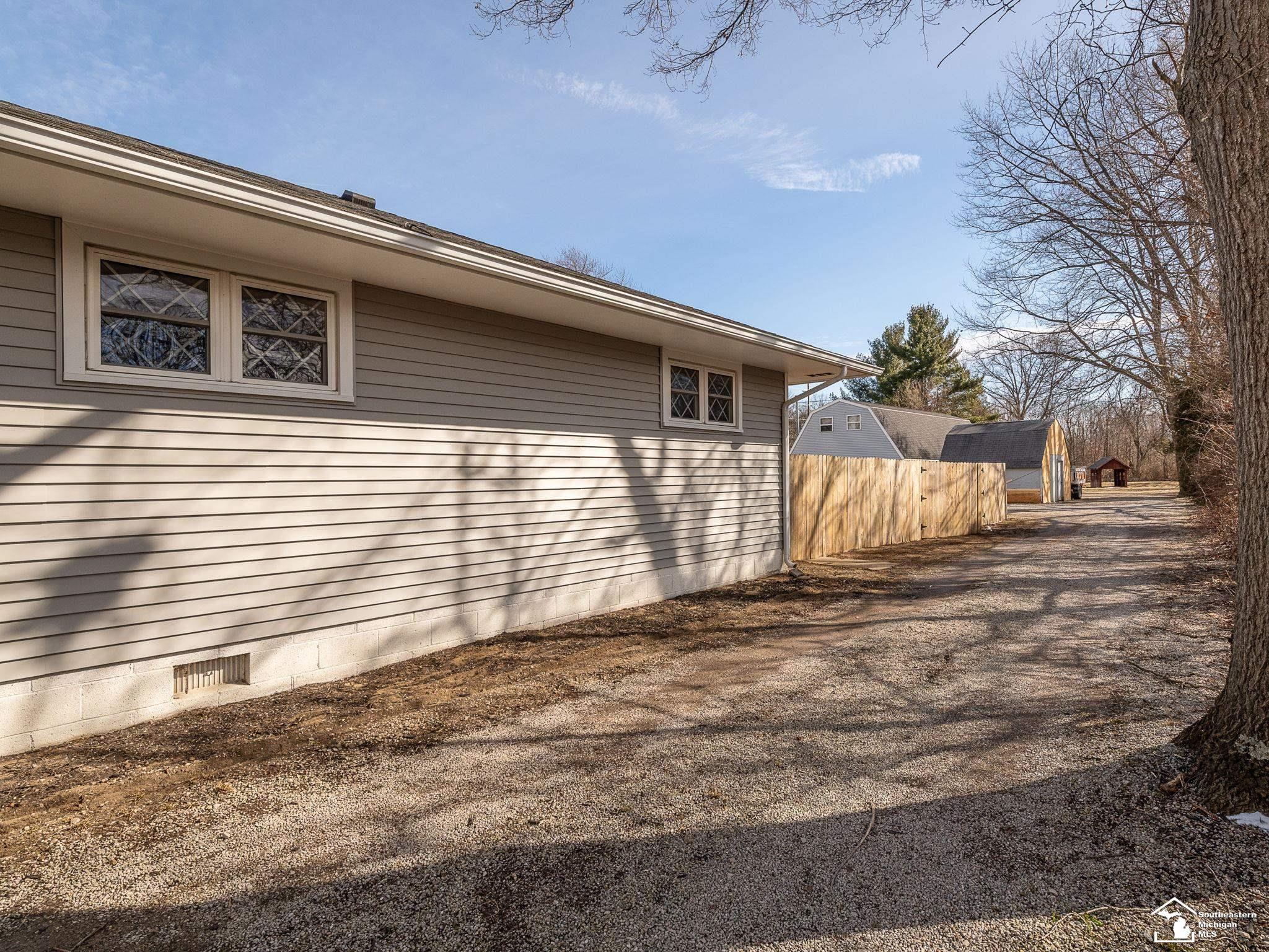 3663 Saint Anthony Road, Temperance, MI 48182 — Photo 38