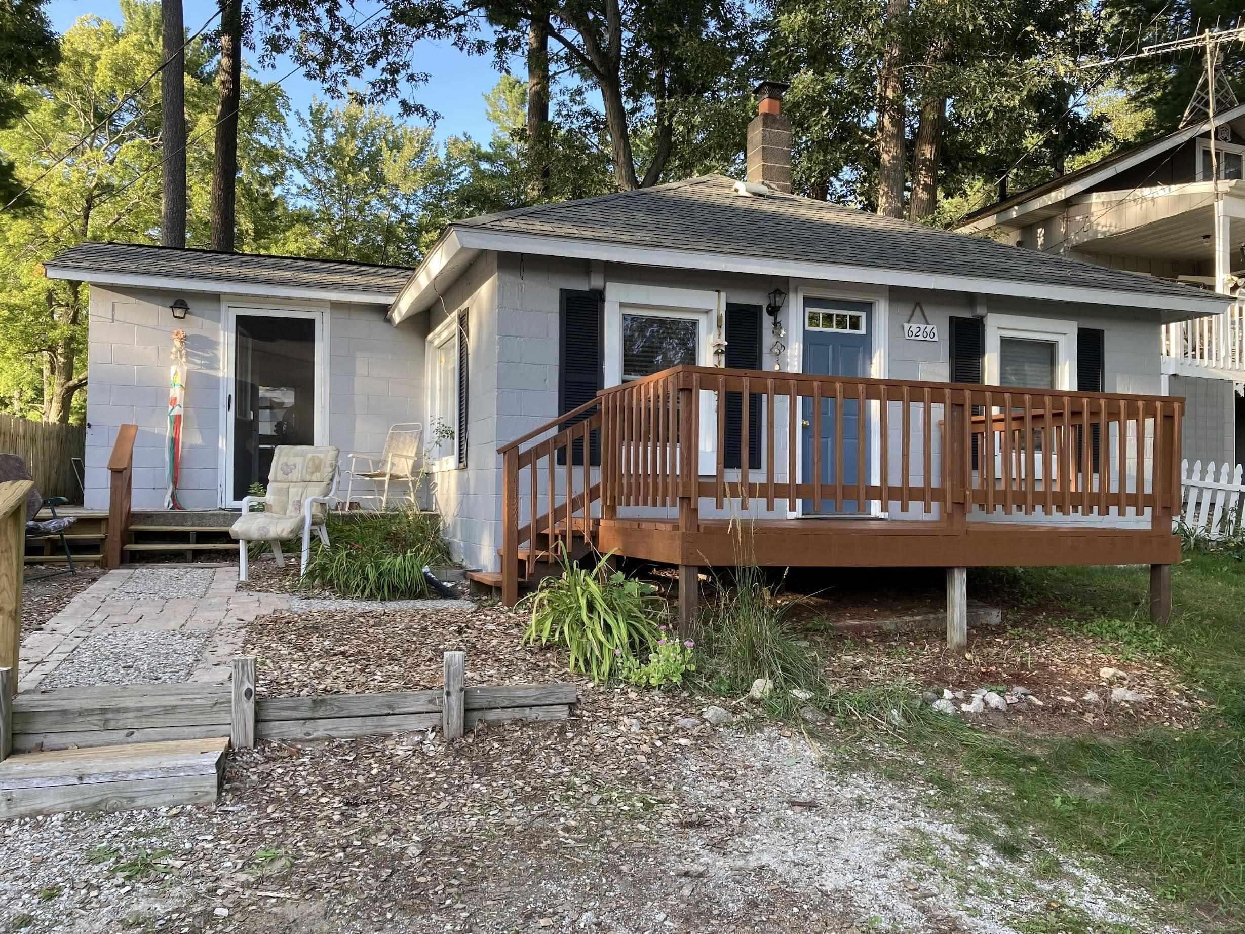 6266 10th Street, Twin Lake, MI 49457 — front exterior