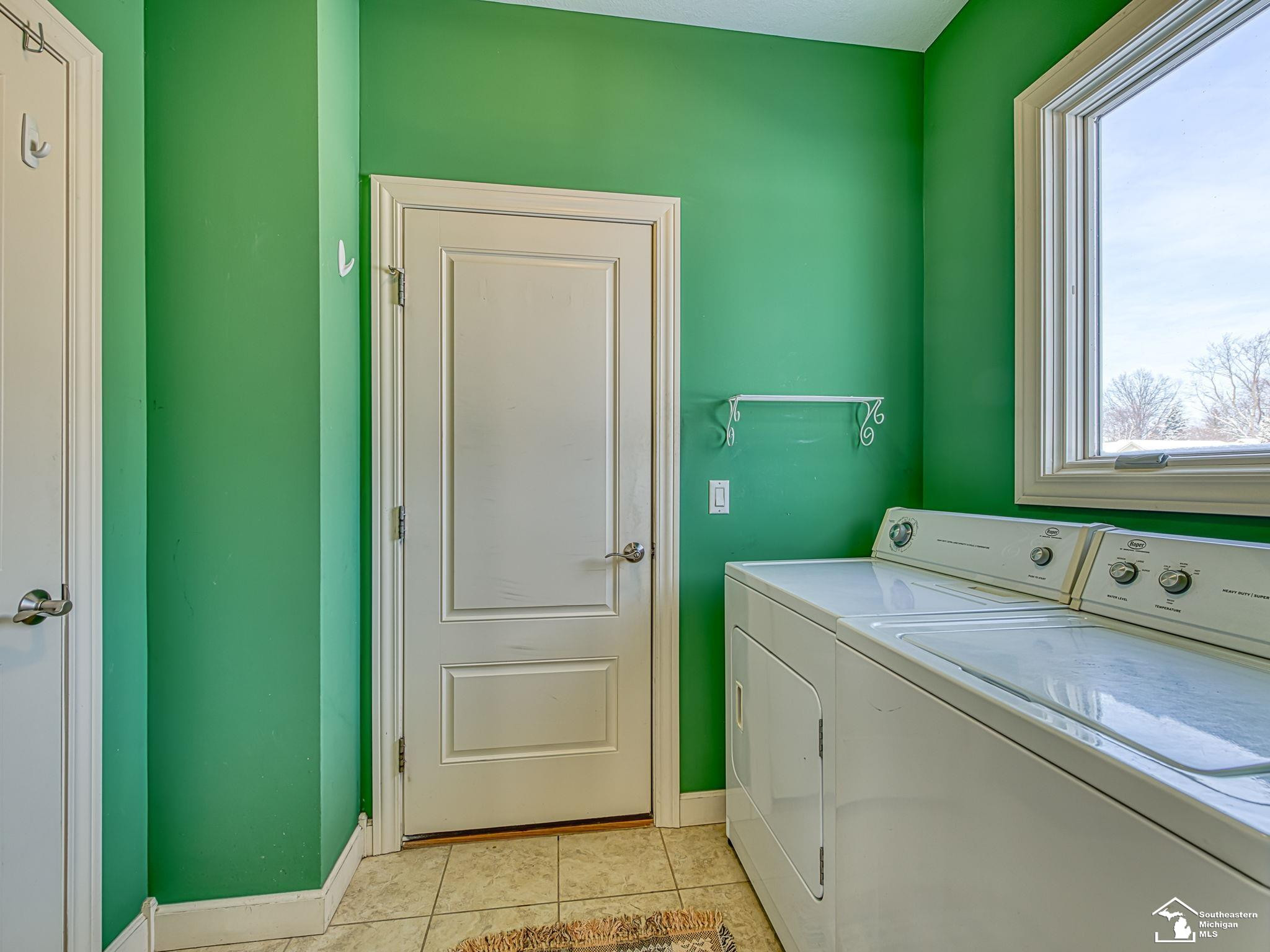 568 Rose Crest Boulevard, Monroe, MI 48162 — Photo 12