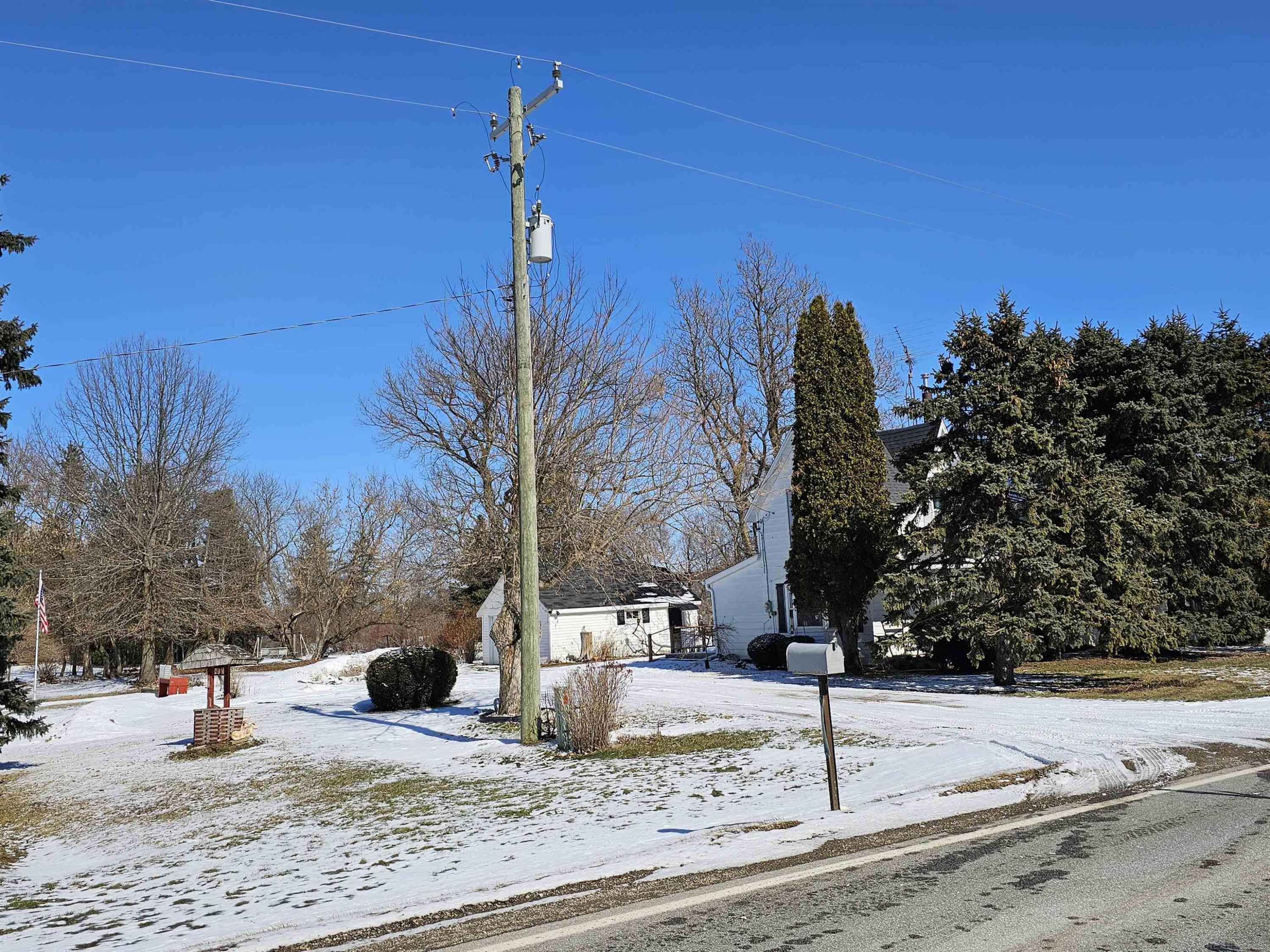 865 Deckerville Road, Deckerville, MI 48427 — Photo 2