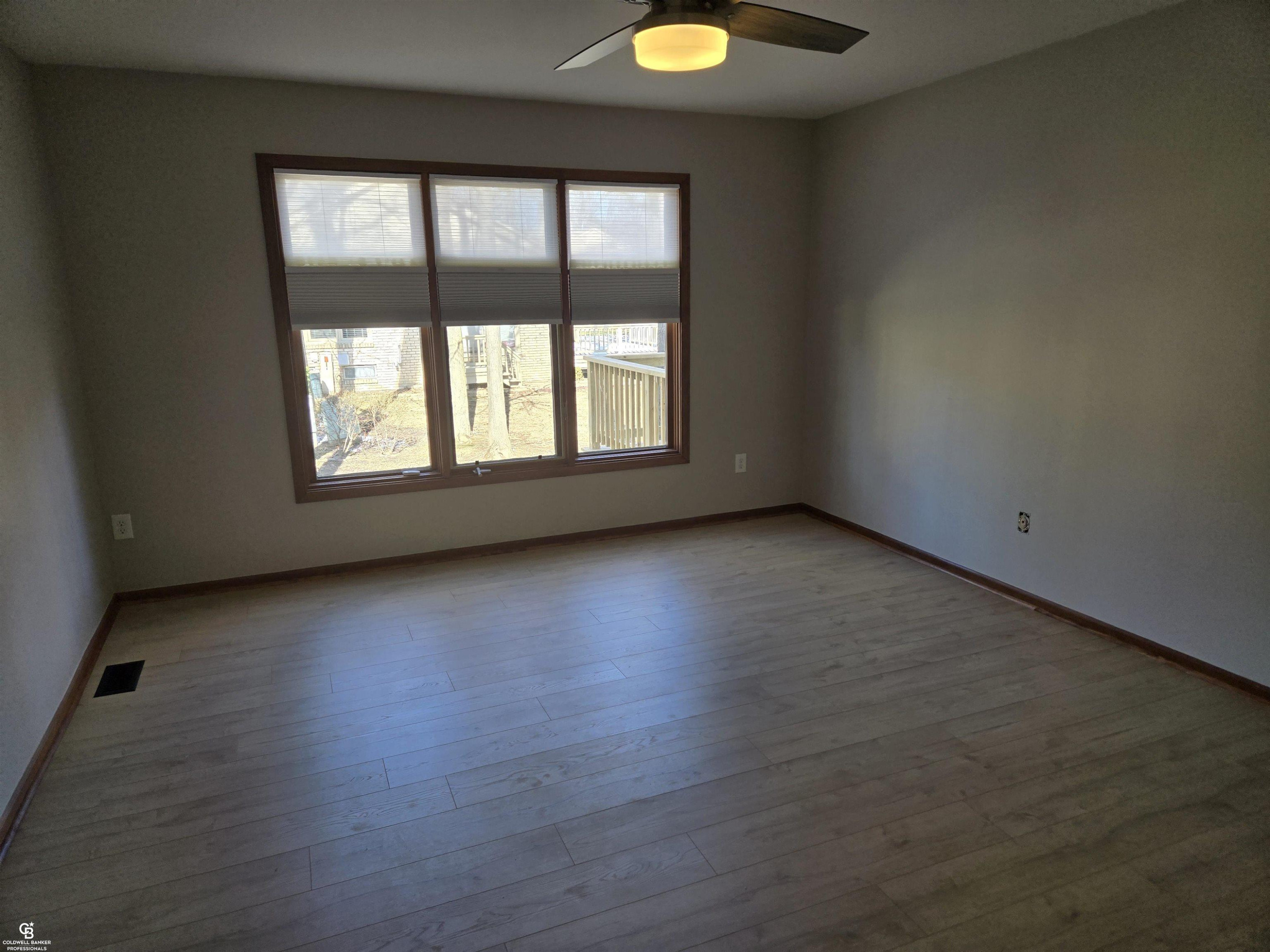 43042 W Kirkwood Drive, Clinton Twp, MI 48038 — Photo 16