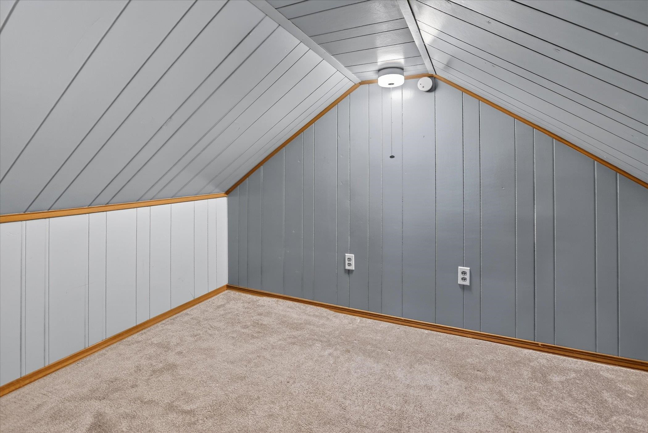 2138 E Whittemore Avenue, Burton, MI 48529 — Photo 36