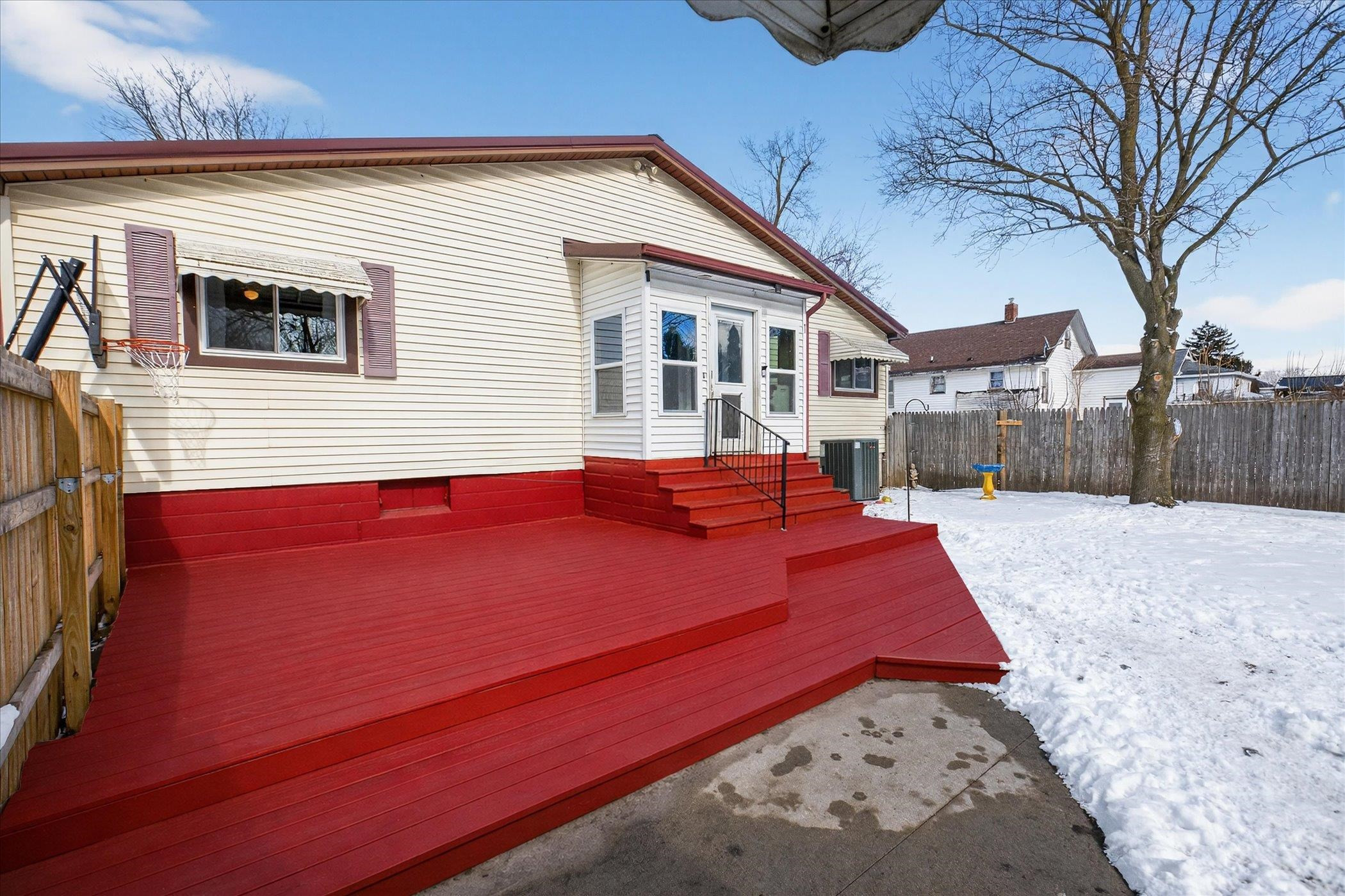 2138 E Whittemore Avenue, Burton, MI 48529 — Photo 42