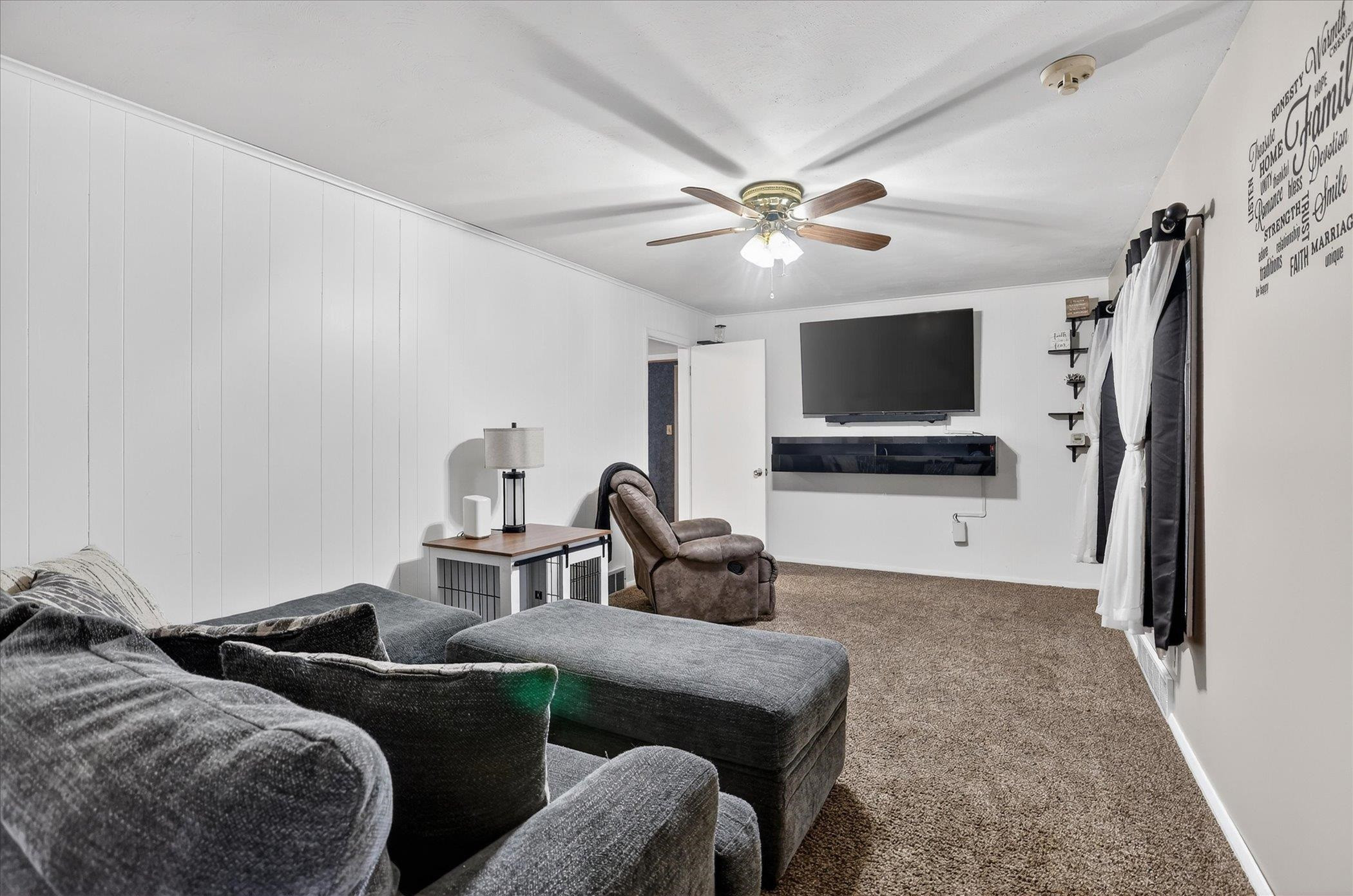 2138 E Whittemore Avenue, Burton, MI 48529 — Photo 8