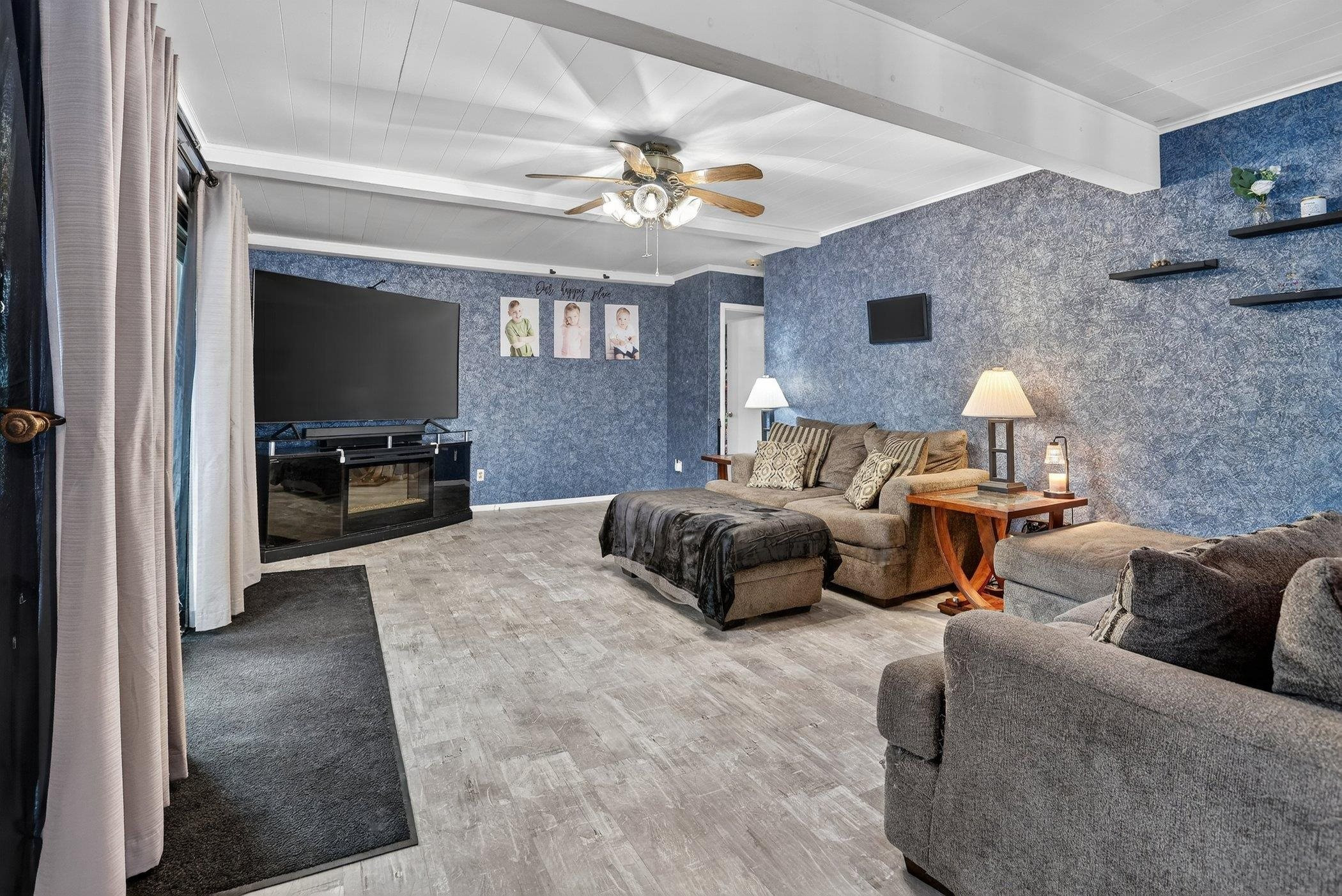 2138 E Whittemore Avenue, Burton, MI 48529 — Photo 12