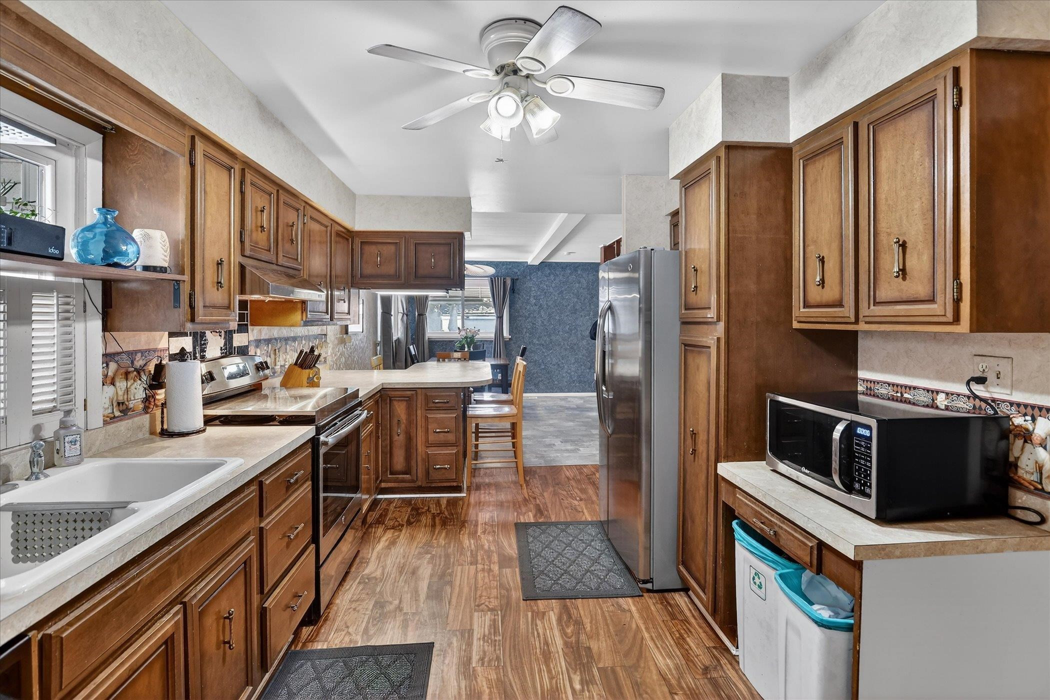 2138 E Whittemore Avenue, Burton, MI 48529 — Photo 16