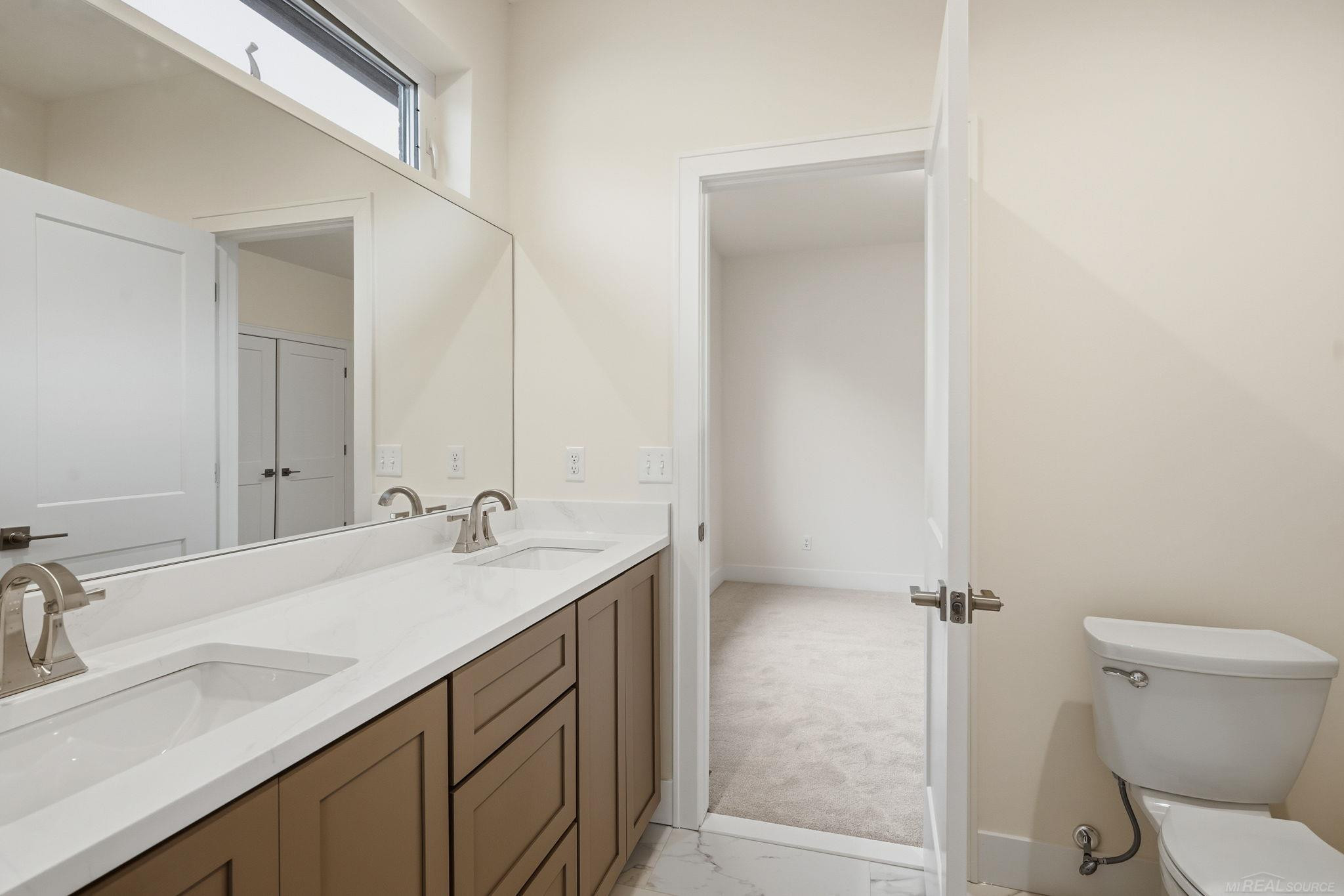 49259 Langford Drive, Macomb, MI 48044 — Photo 13