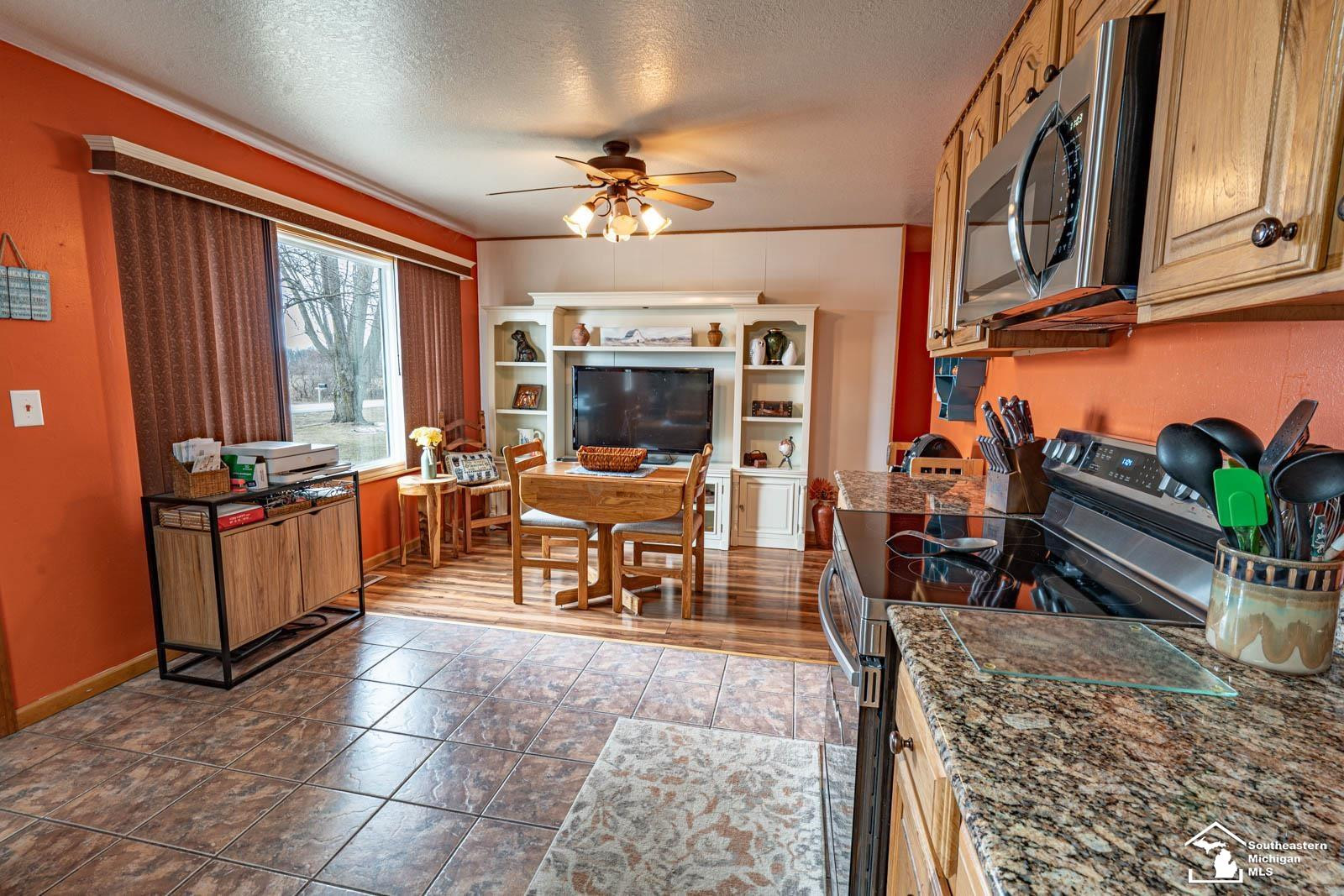 330 E Rauch Road, Temperance, MI 48182 — Photo 4