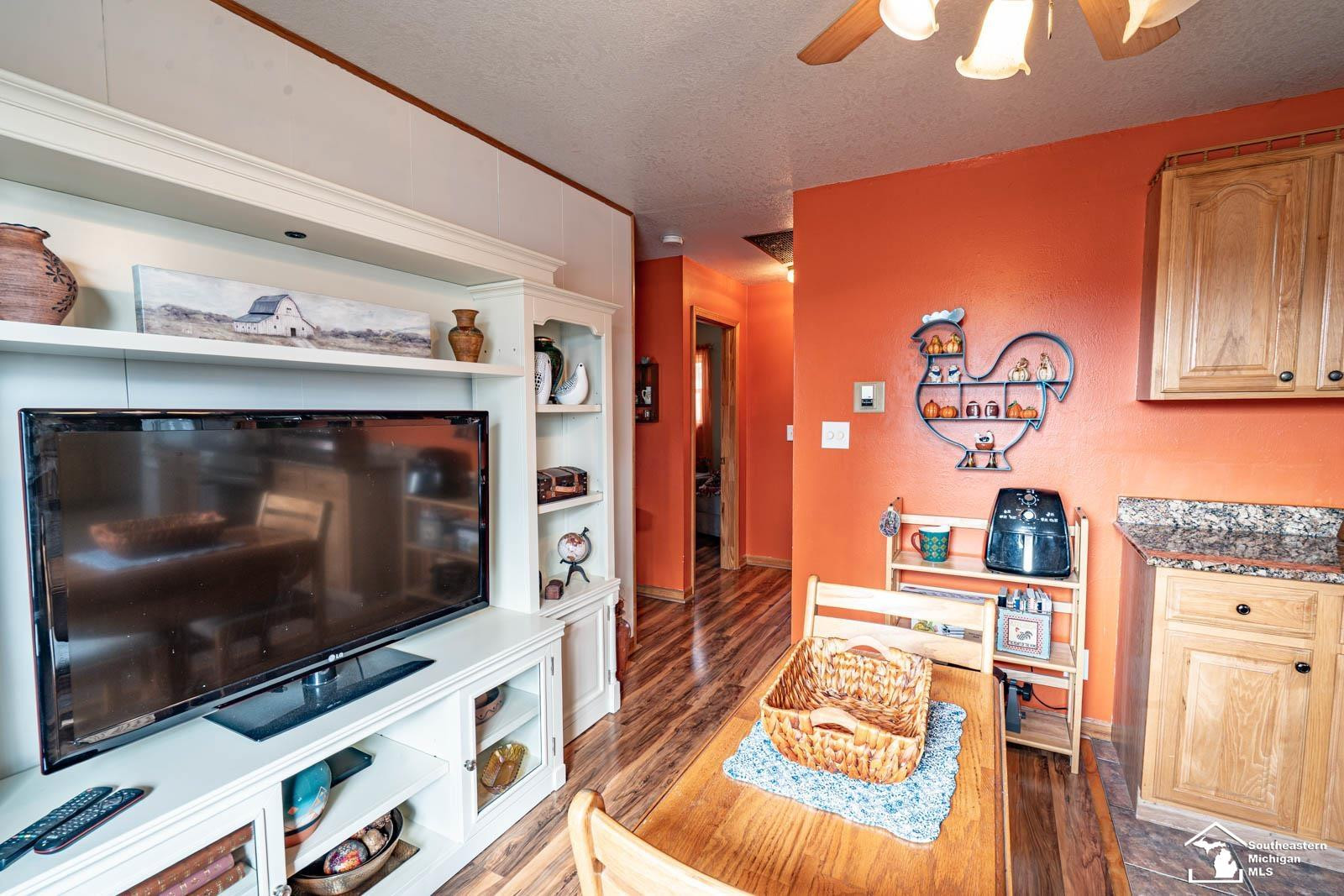 330 E Rauch Road, Temperance, MI 48182 — Photo 21