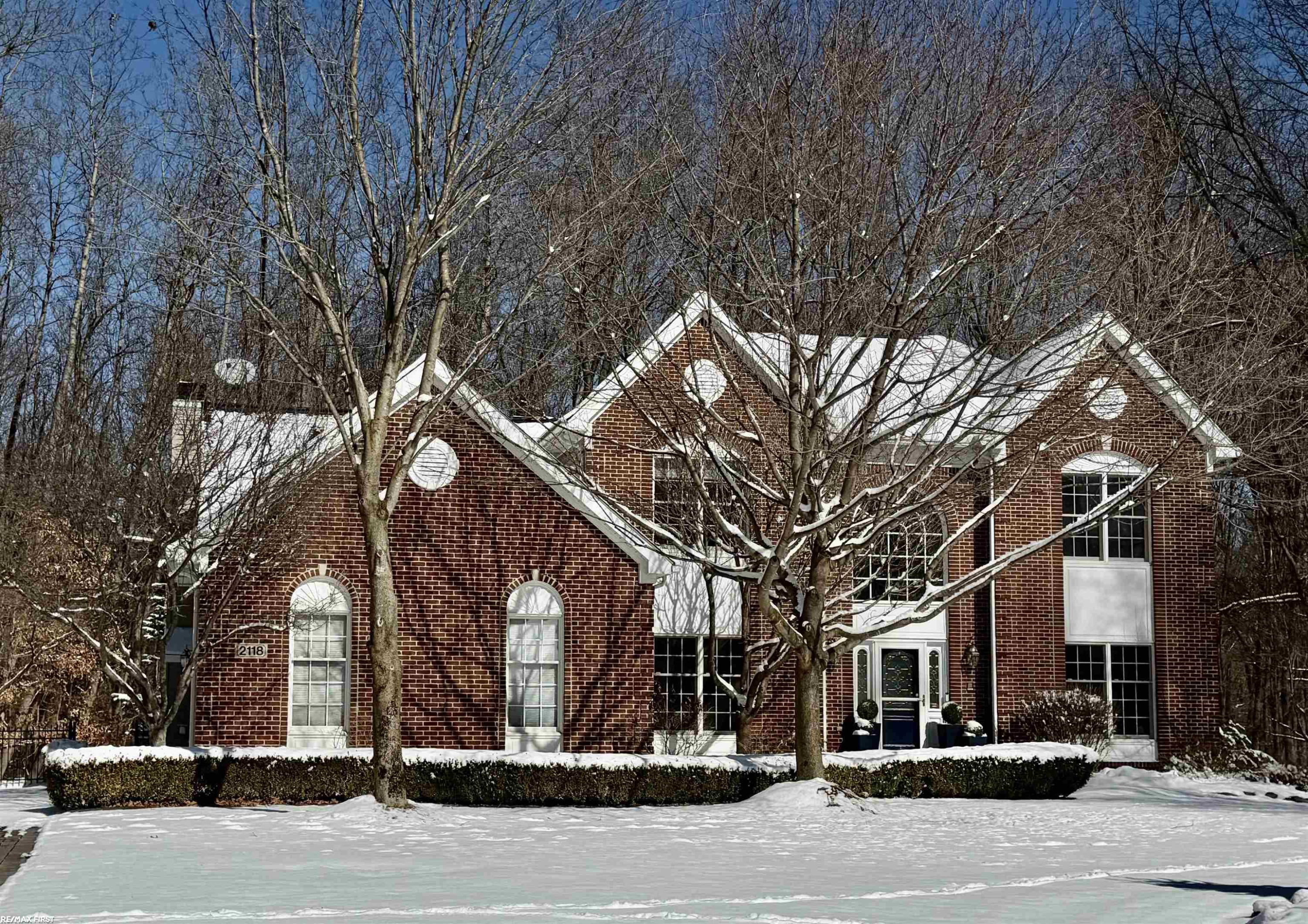 2118 Pine Bluffs Court, Highland, MI — Photo 3