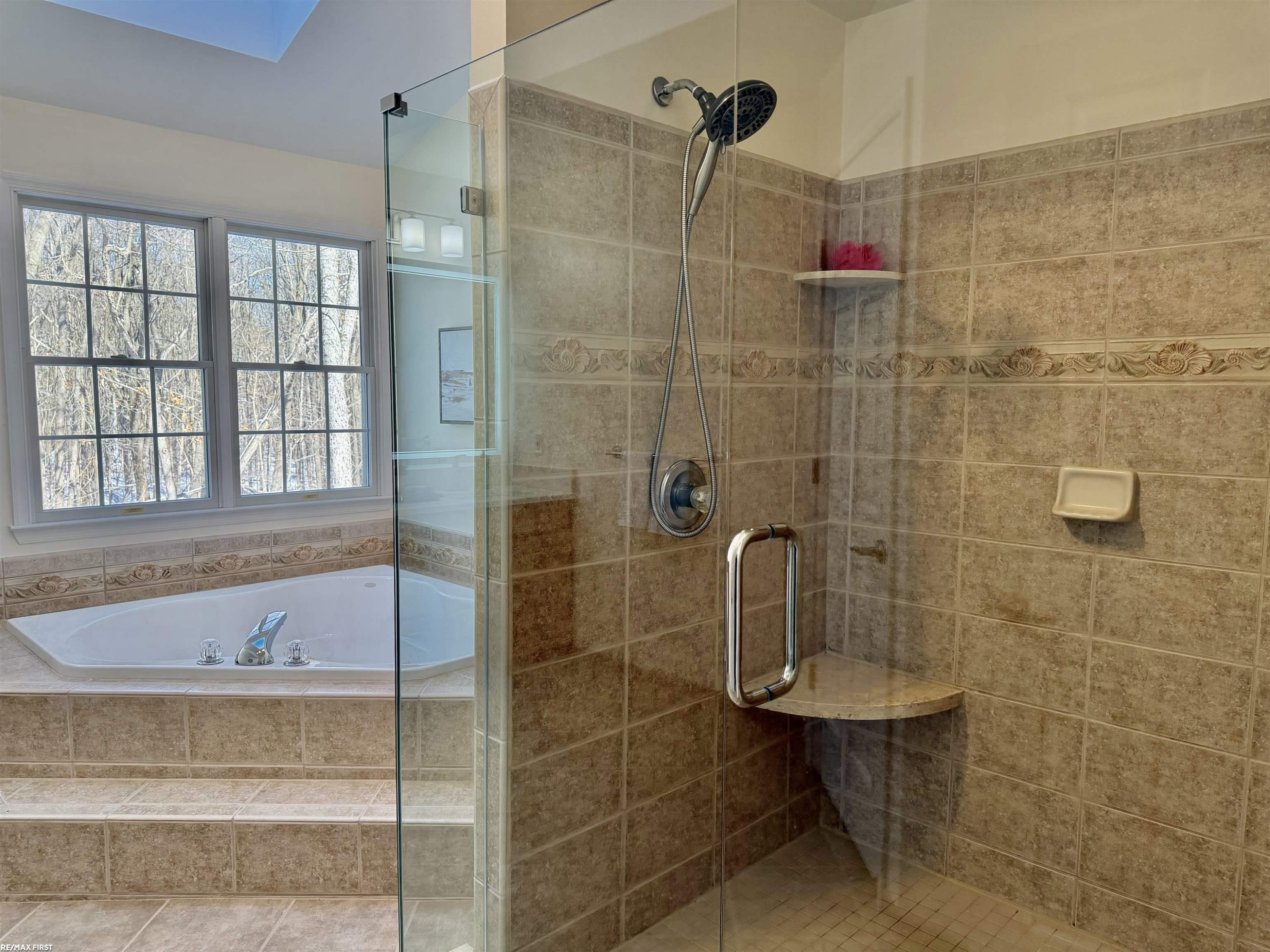 2118 Pine Bluffs Court, Highland, MI — Photo 43