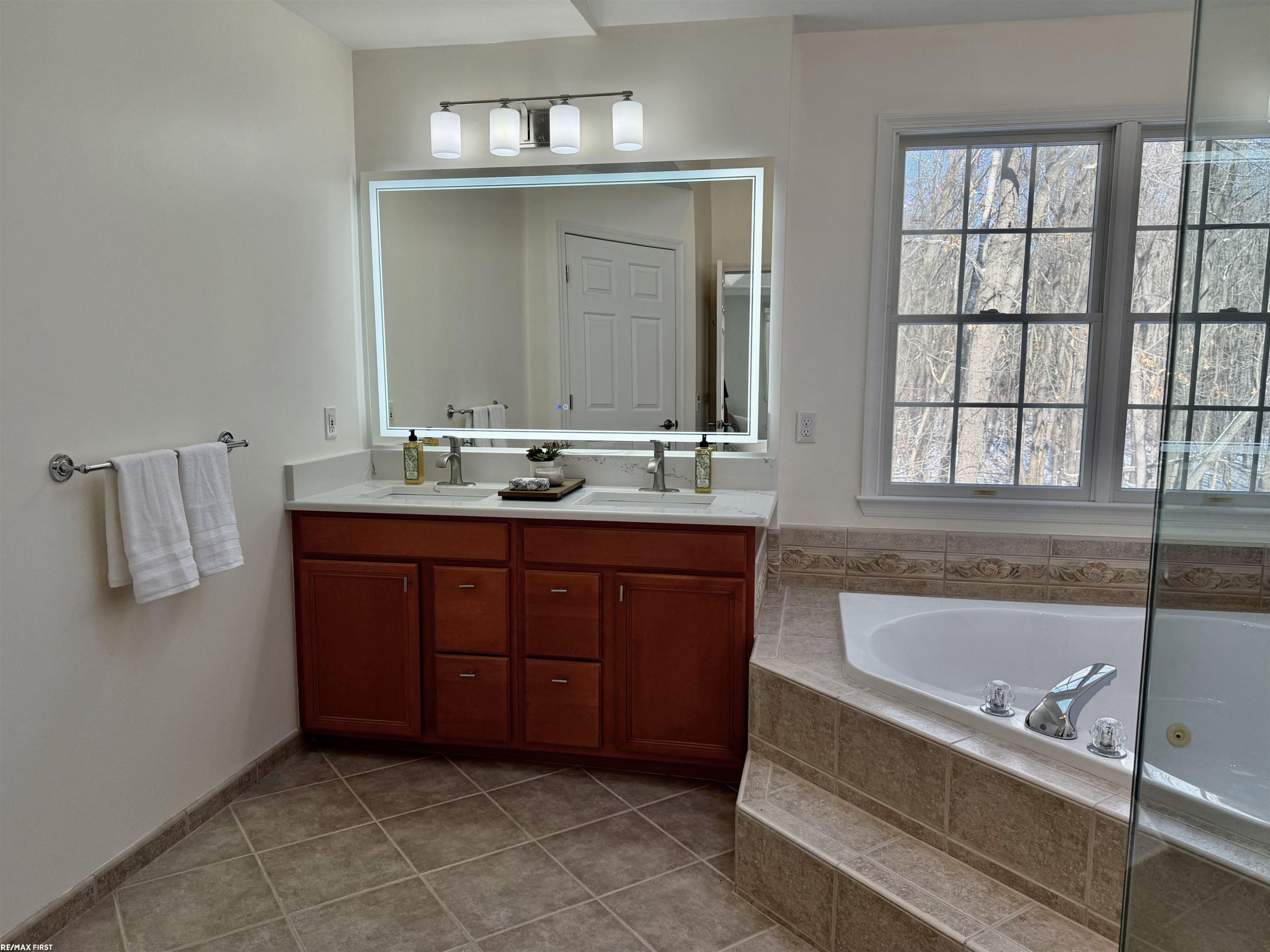 2118 Pine Bluffs Court, Highland, MI — Photo 44