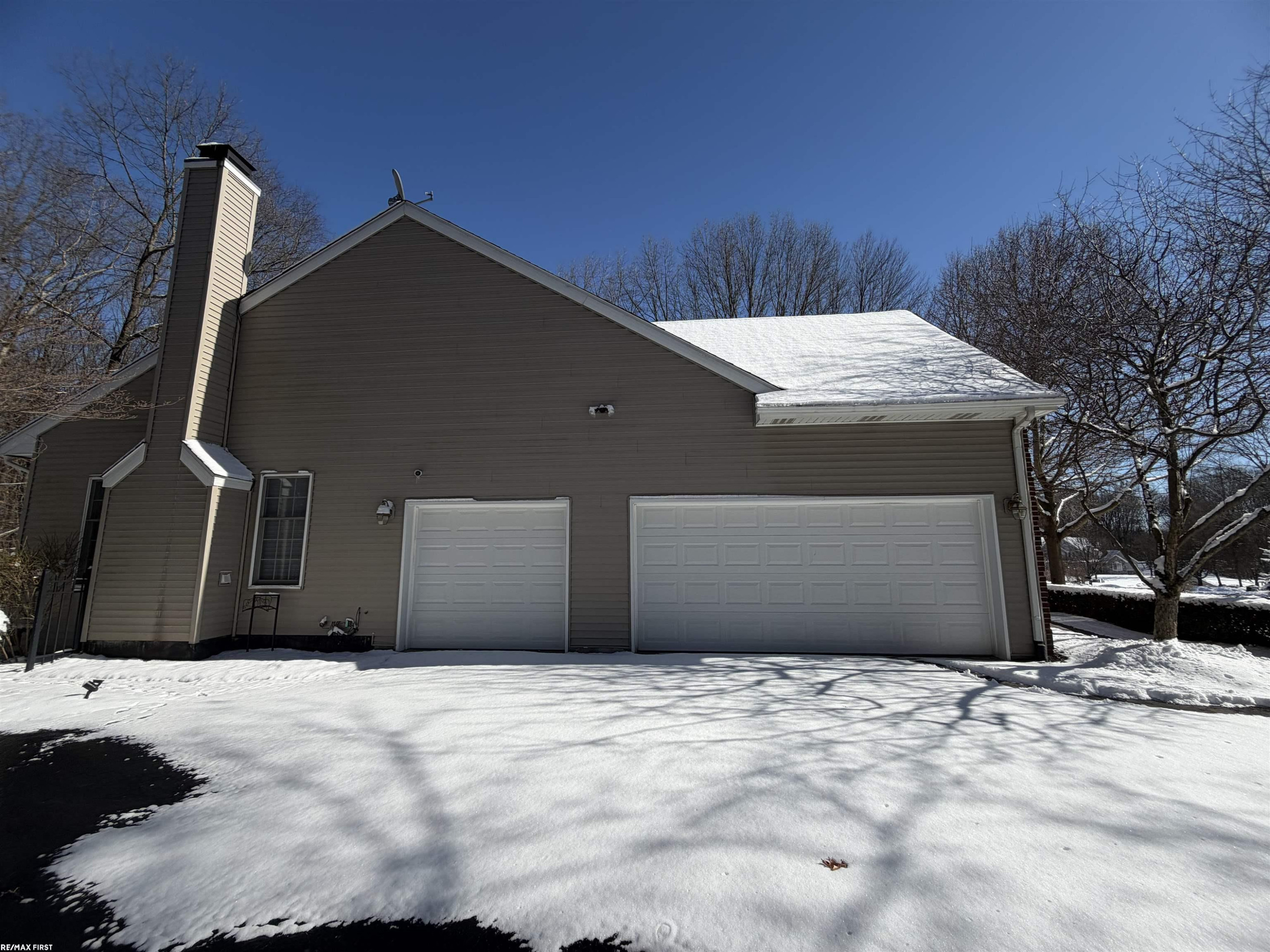 2118 Pine Bluffs Court, Highland, MI — Photo 65