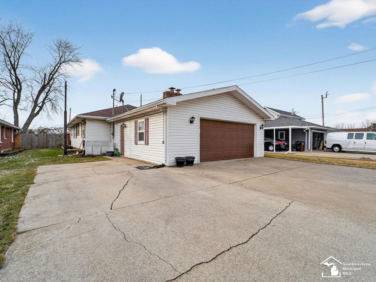 6242 Jacobs Street, Erie, MI — front exterior