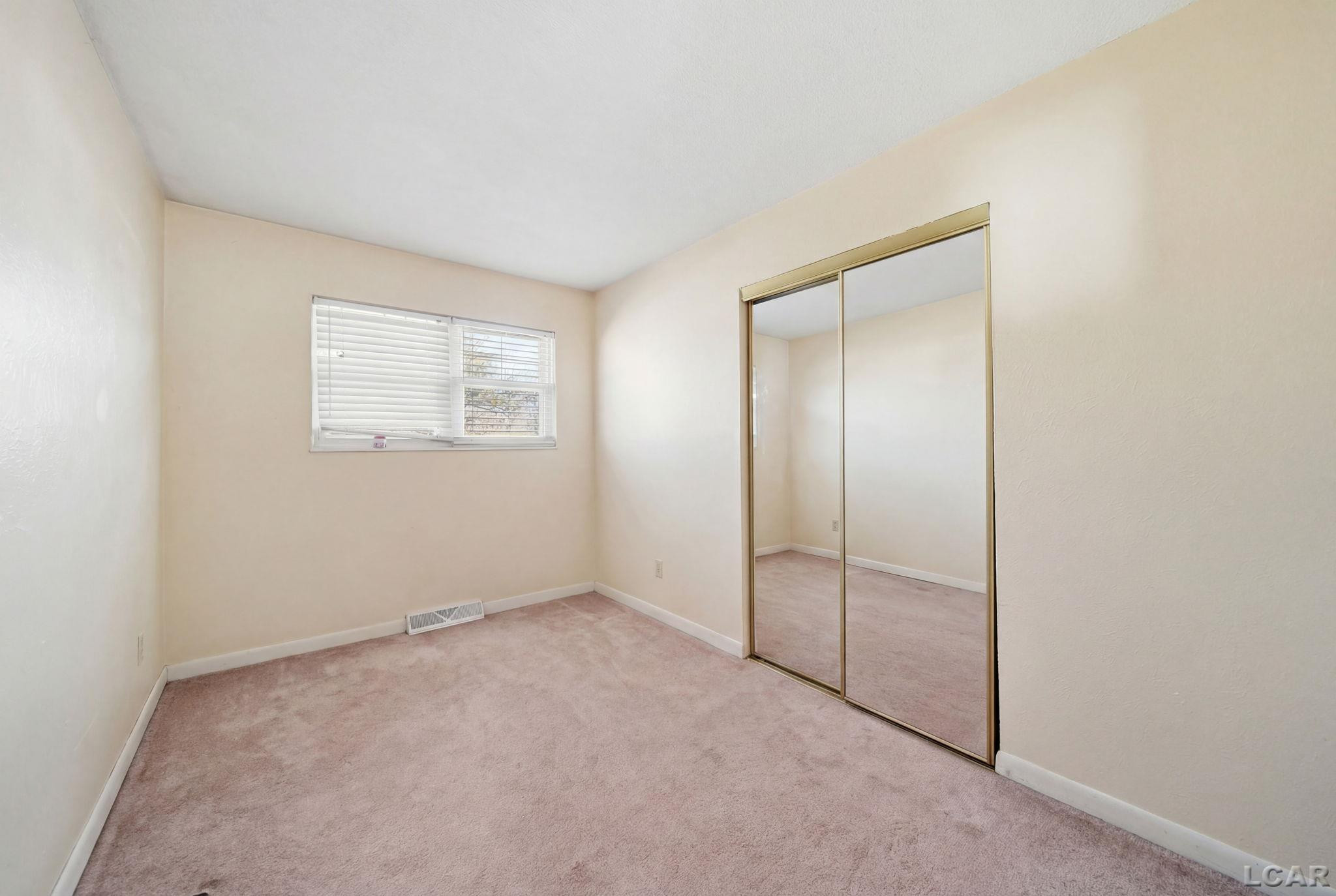 107 Renfrew Avenue, Adrian, MI 49221 — Photo 14
