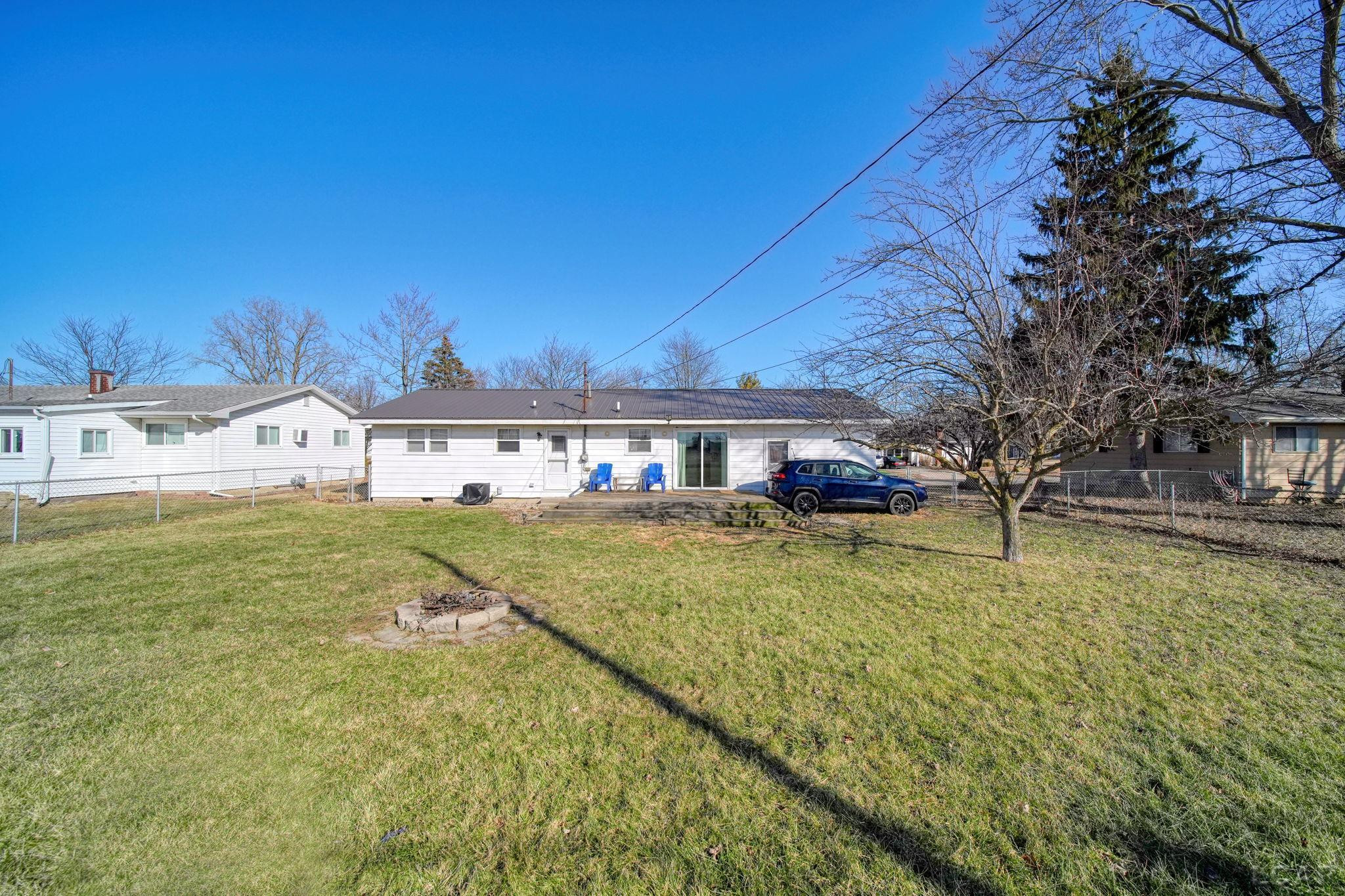 107 Renfrew Avenue, Adrian, MI 49221 — Photo 23