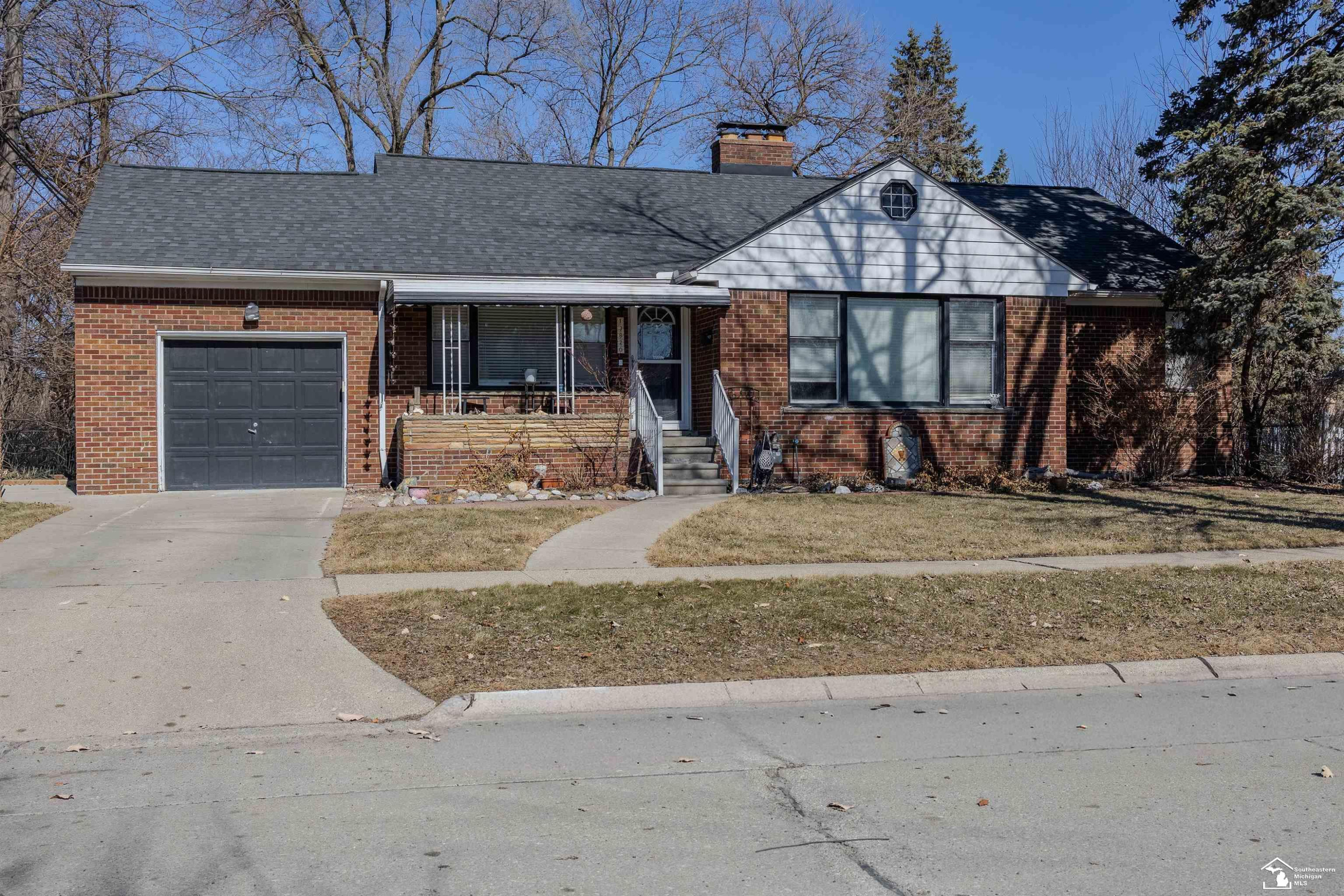13820 Catalpa Street, Southgate, MI 48195 — front exterior