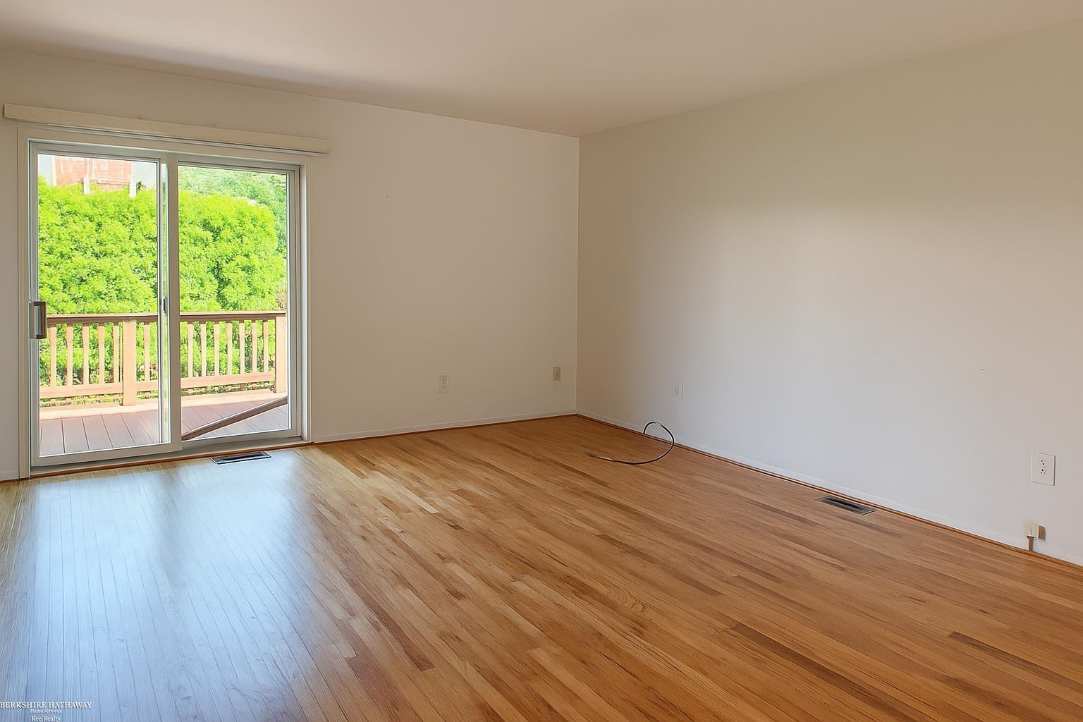 8755 Sterling Street, Center Line, MI 48015 — Photo 2
