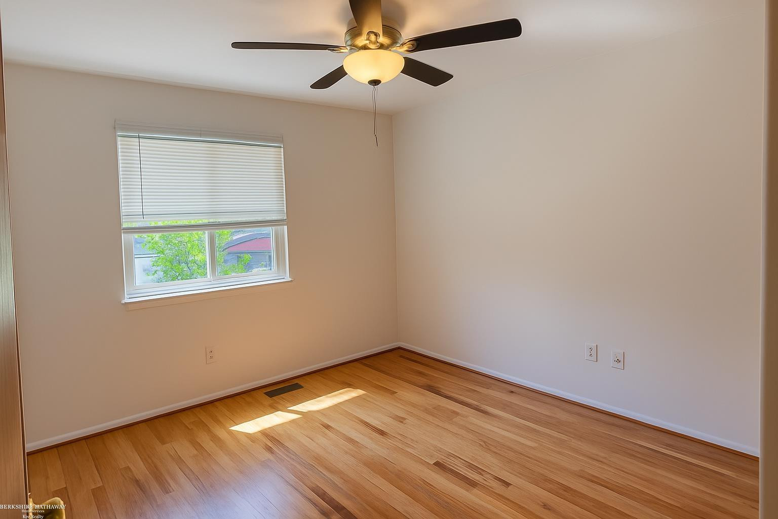 8755 Sterling Street, Center Line, MI 48015 — Photo 5