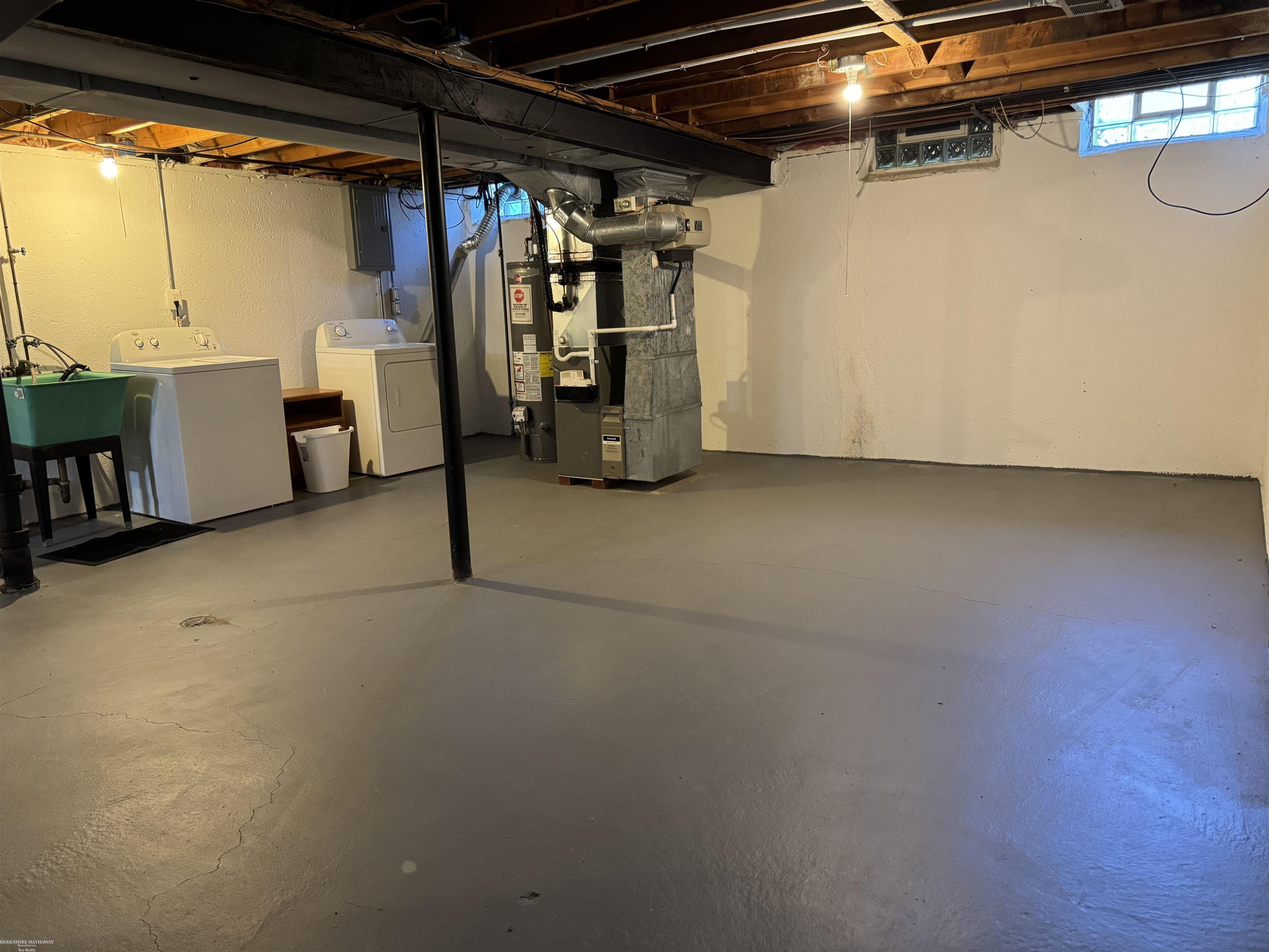 8755 Sterling Street, Center Line, MI 48015 — Photo 7