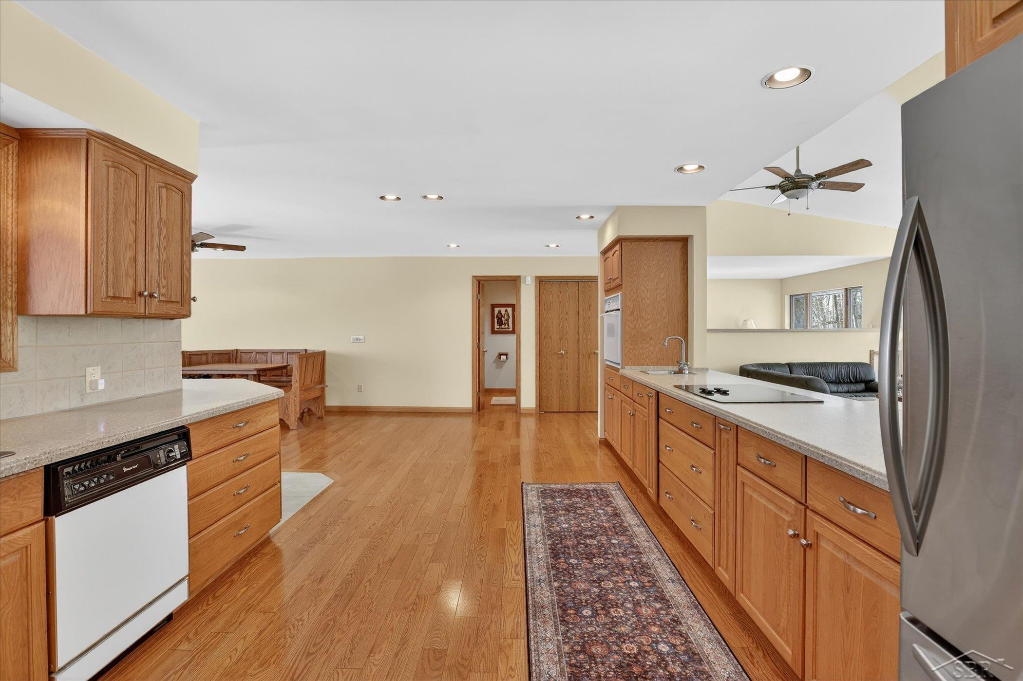 2852 E Leisure Lane, Midland, MI 48640 — Photo 20