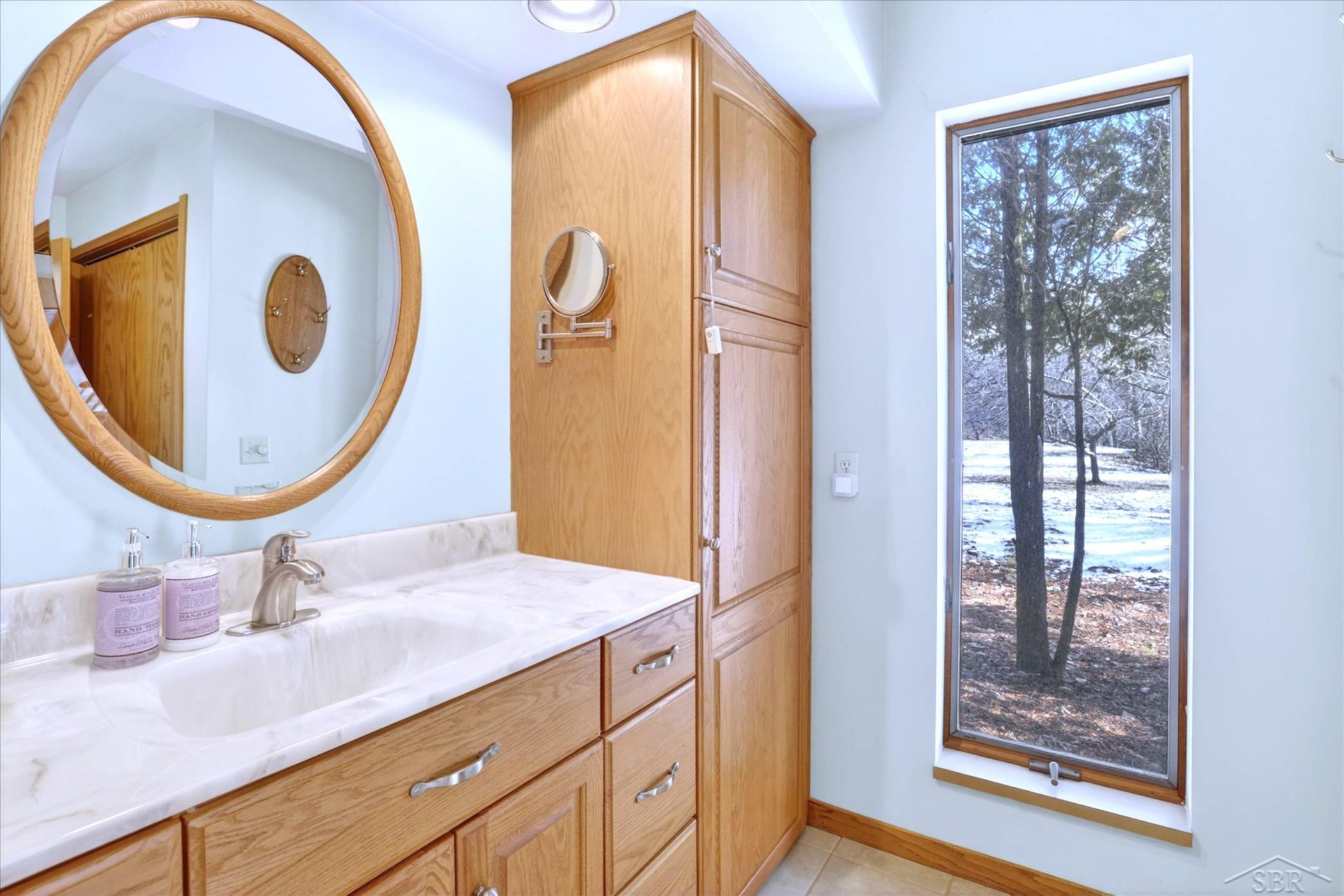 2852 E Leisure Lane, Midland, MI 48640 — Photo 35