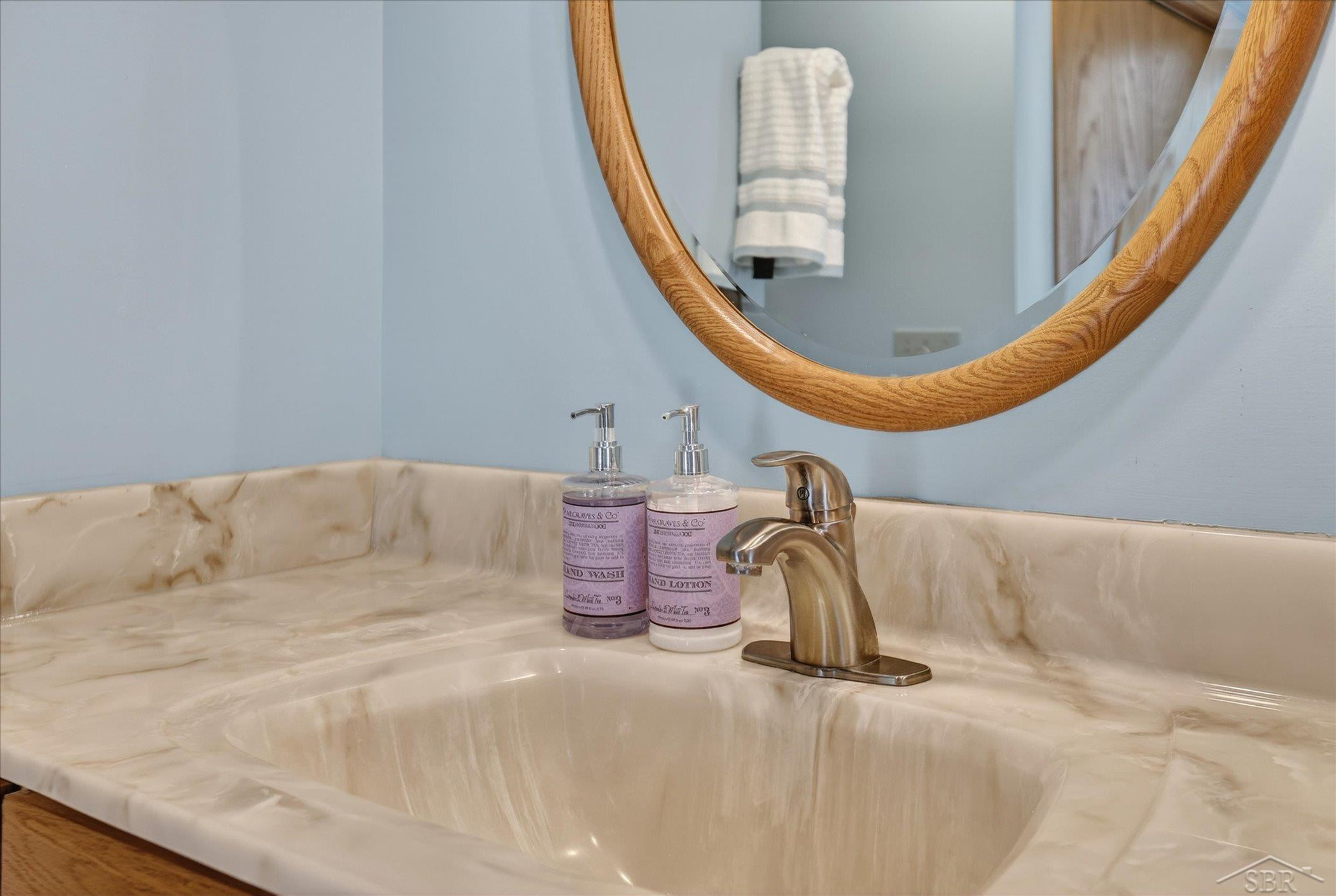 2852 E Leisure Lane, Midland, MI 48640 — Photo 37