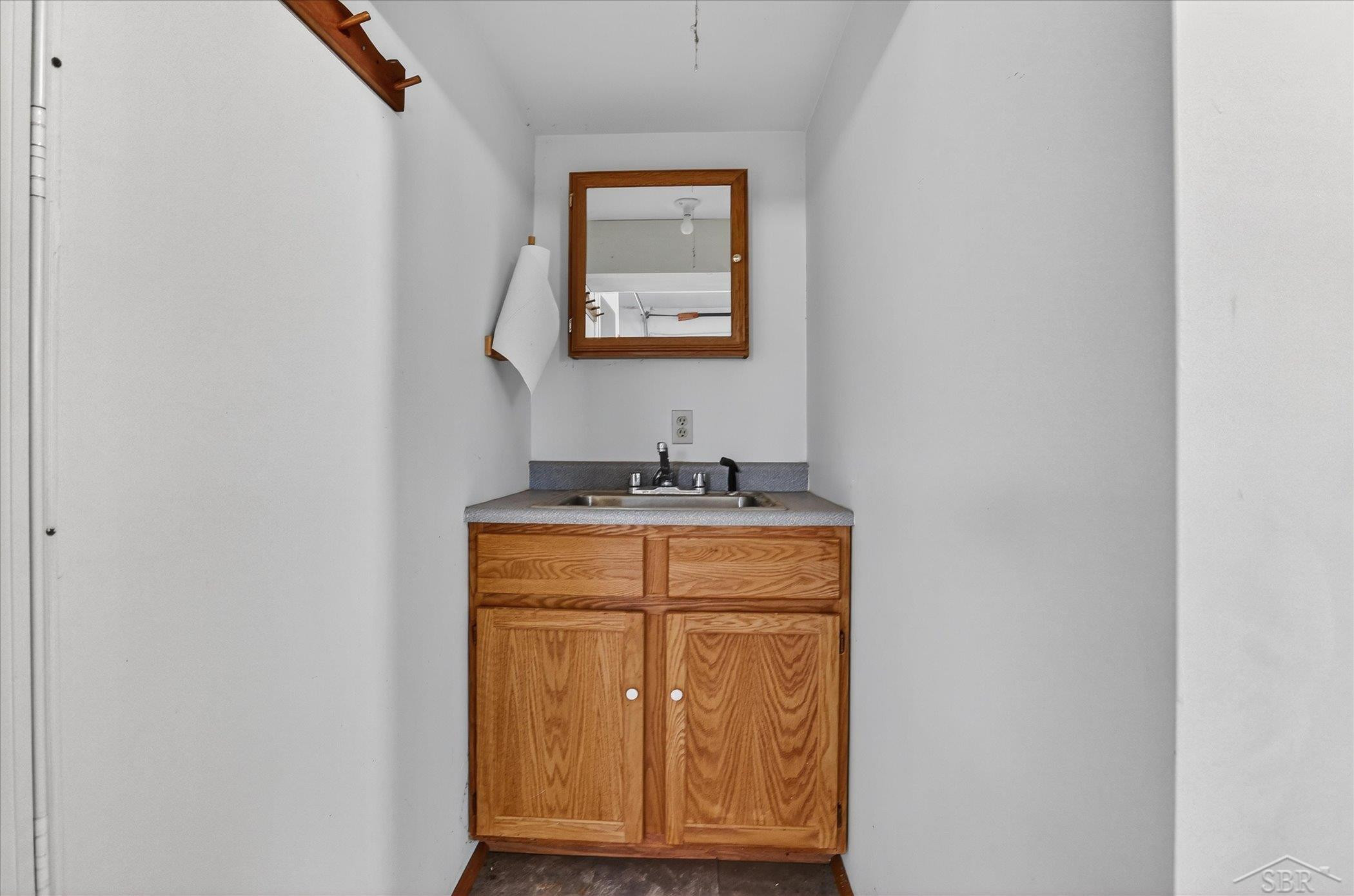 2852 E Leisure Lane, Midland, MI 48640 — Photo 47