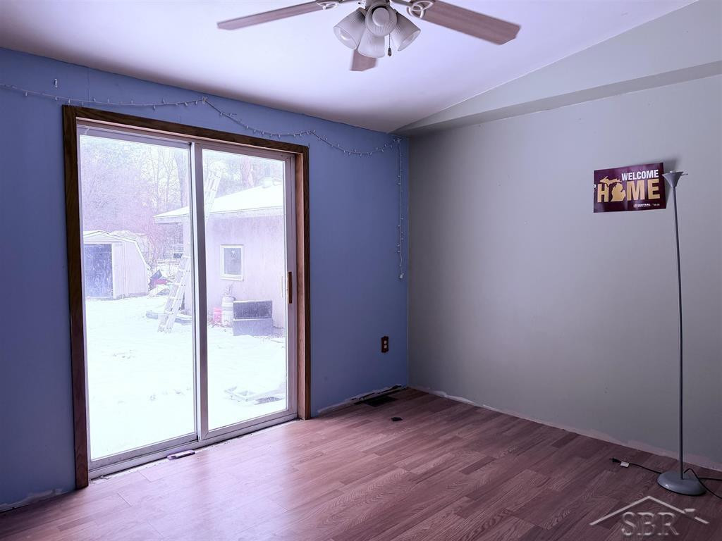 593 W Kessler Court, Sanford, MI 48657 — Photo 12